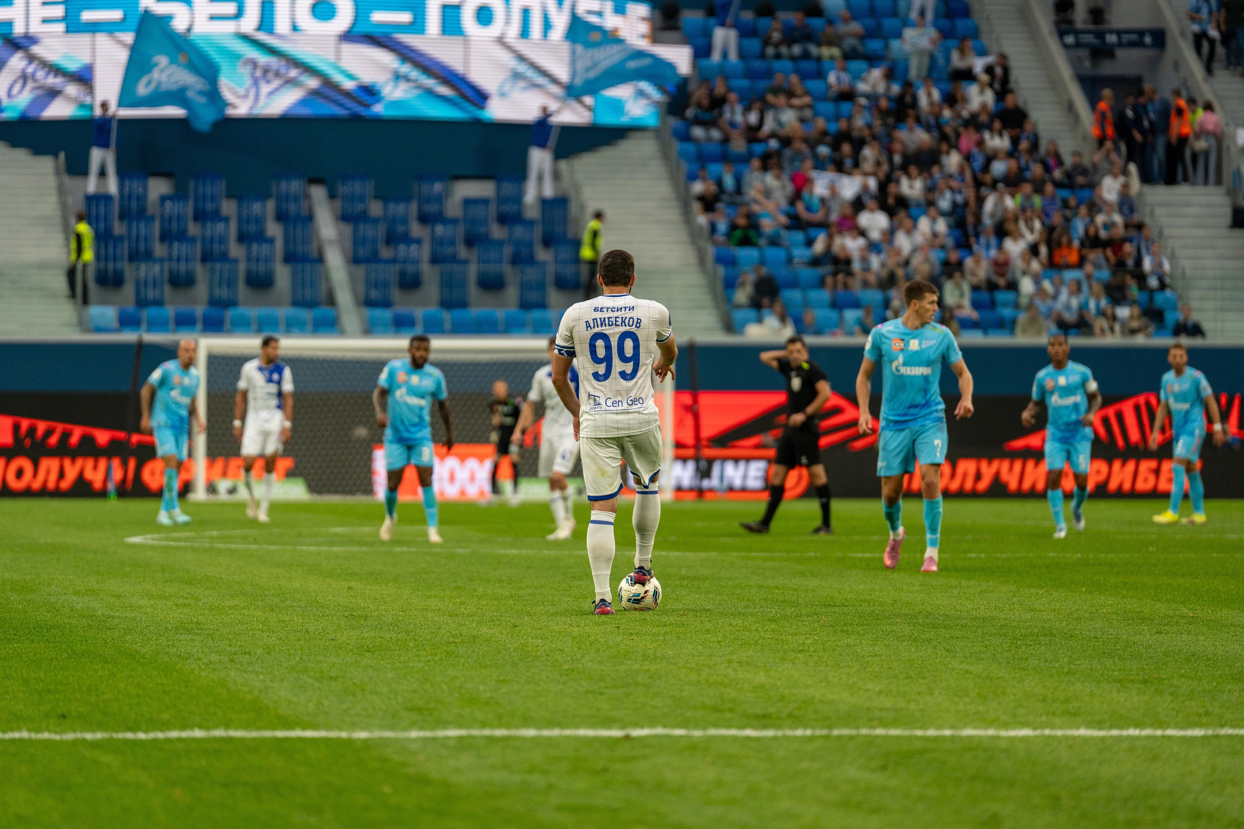 Игроки Зенита и Динамо на Газпром-Арене, спортивный фотограф Санкт-Петербург
