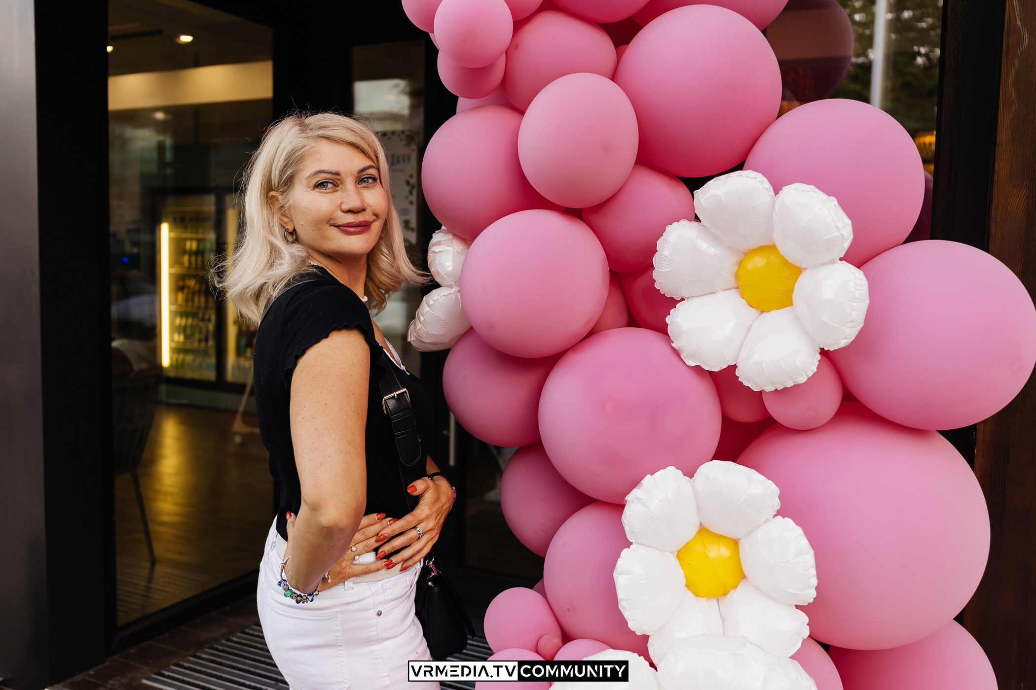 Ресторан «Volna»: Вечер на летней веранде «Хочу на дачу»