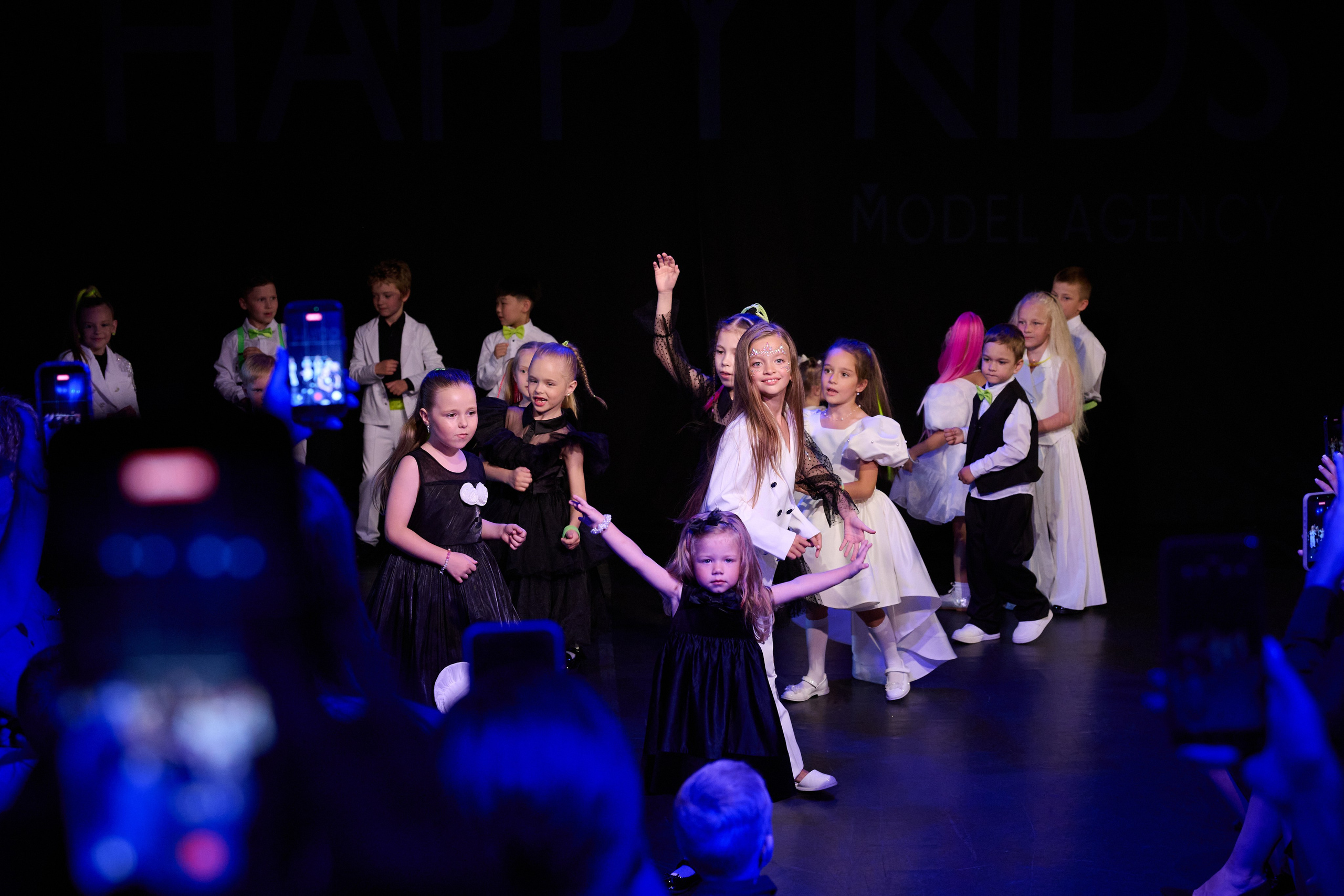 Выпускной модельной школы Happy Kids. Портретный фотограф Санкт-Петербург Владимир Веселов