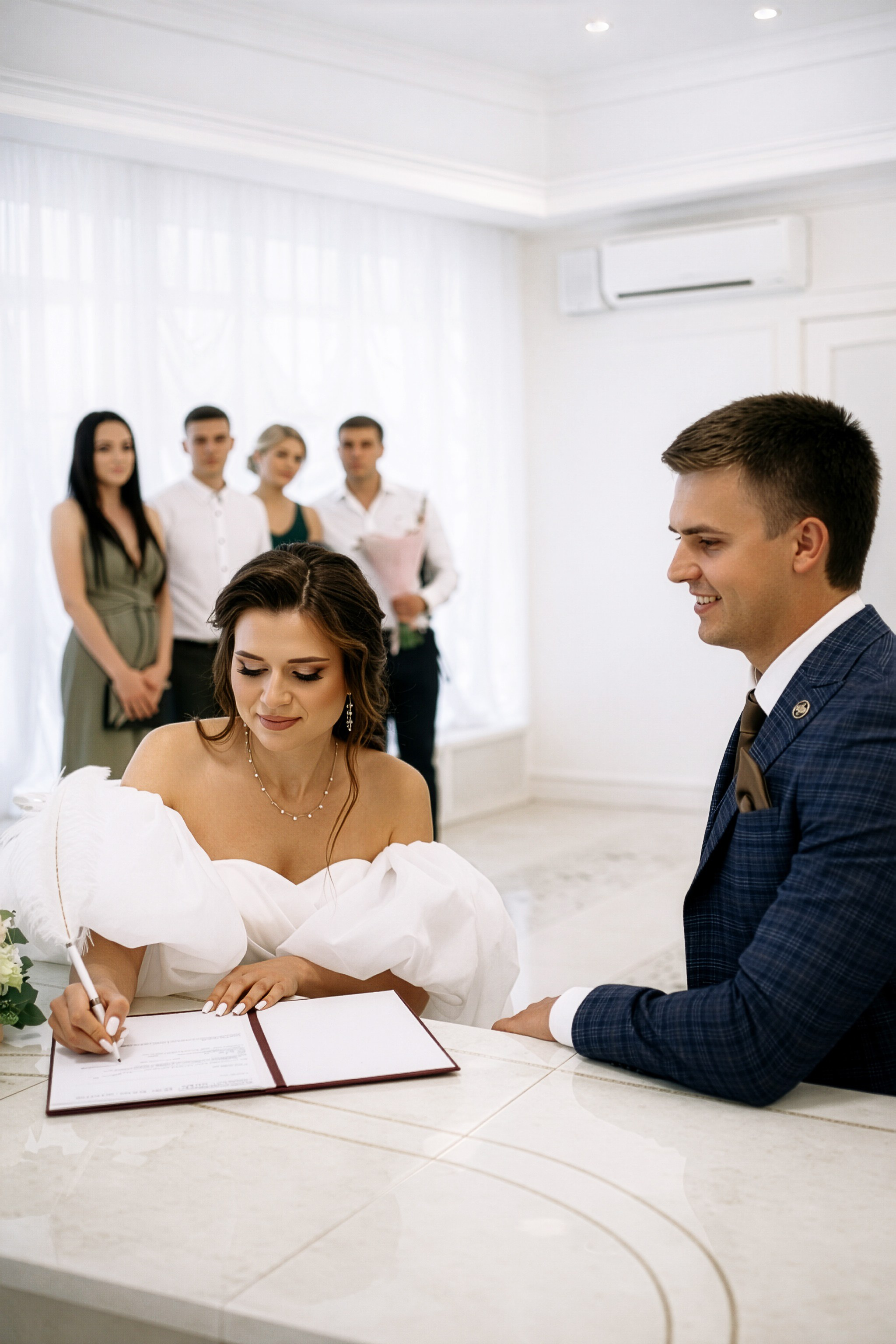 Свадебный фотограф в Екатеринбурге — Полный день Юрия и Эллы в загородном отеле. Фотограф Дмитрий Судаков — Свадебная и репортажная съемка в Екатеринбурге и Москве