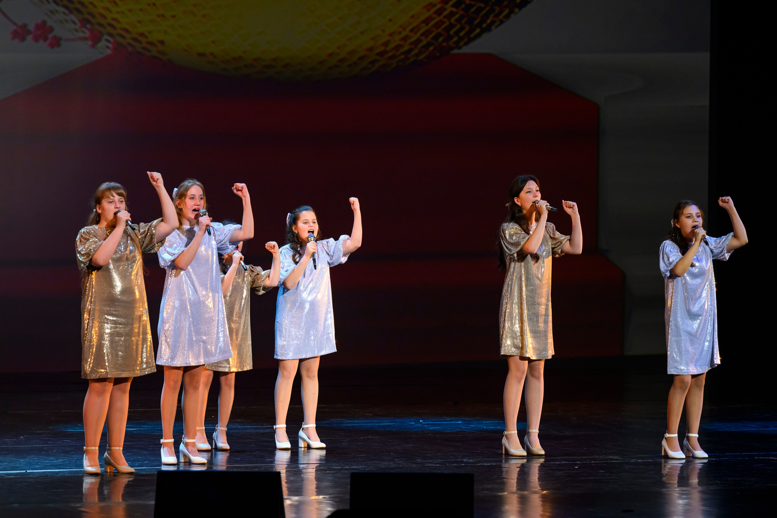 23 апреля, часть 1, БКЗ Октябрьский, г. Санкт-Петербург. Золотое яблочко