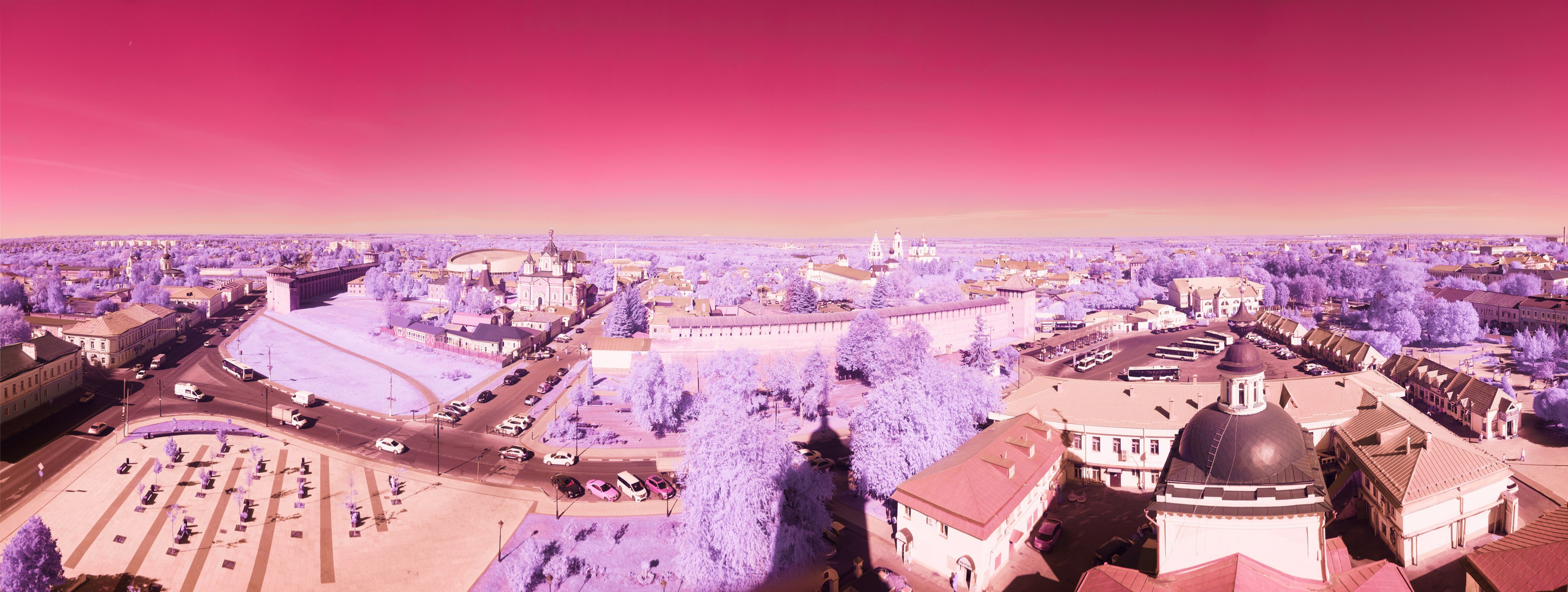 Color — Цветная