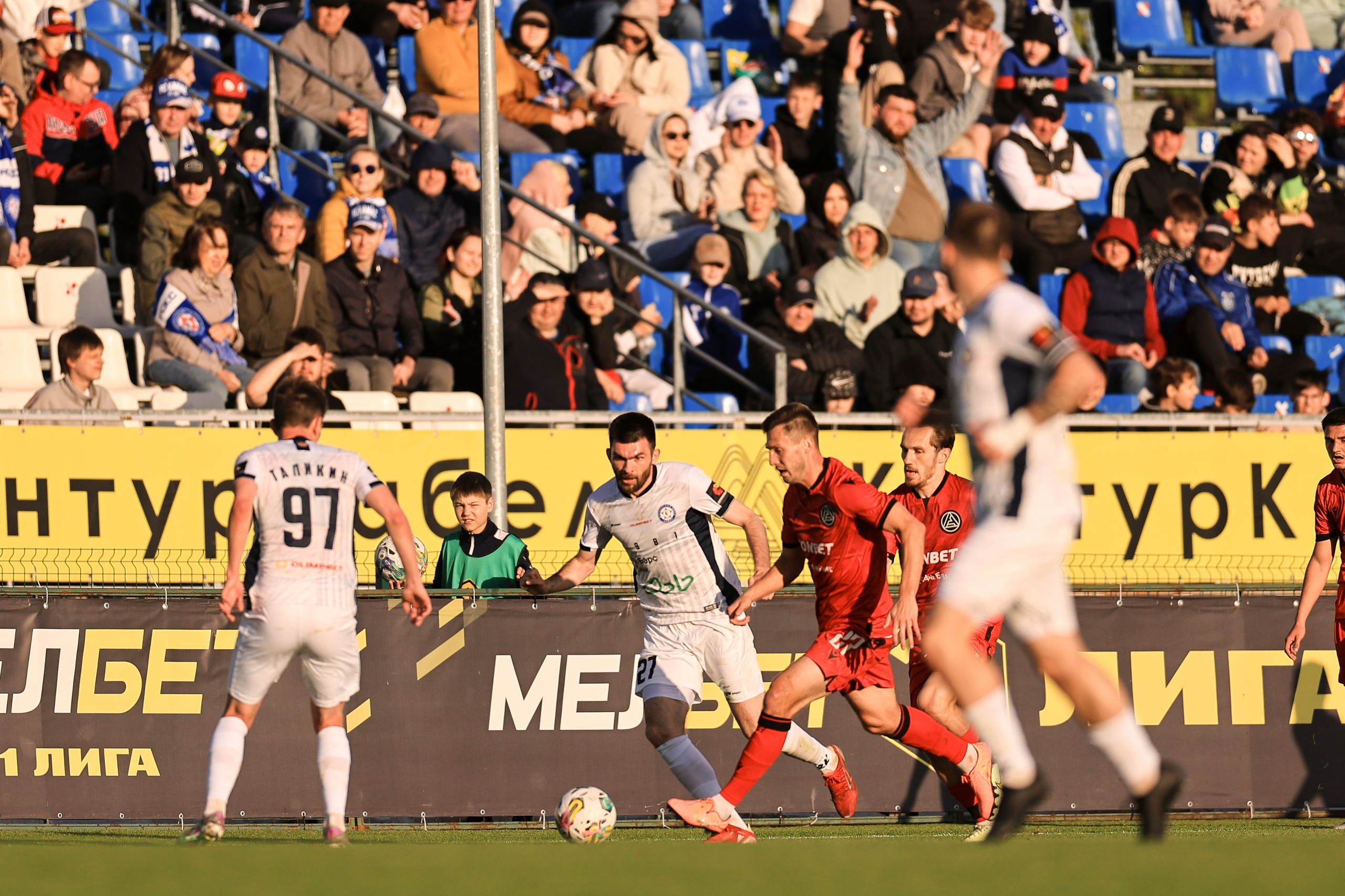 ФК Камаз — ФК Акрон. Спортивный репортажный фотограф Казань Нафис Сиразетдинов