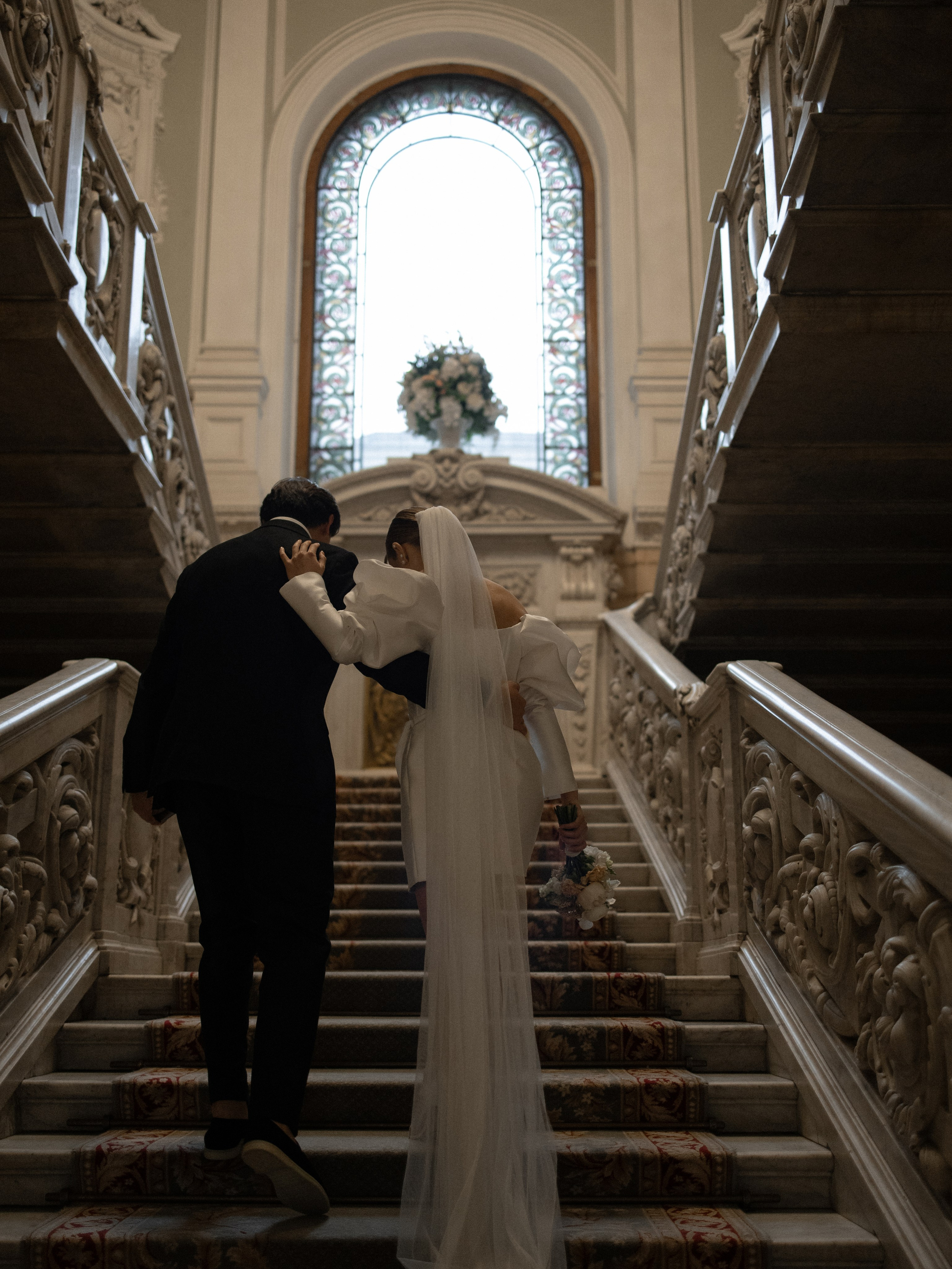 В Питере полюби