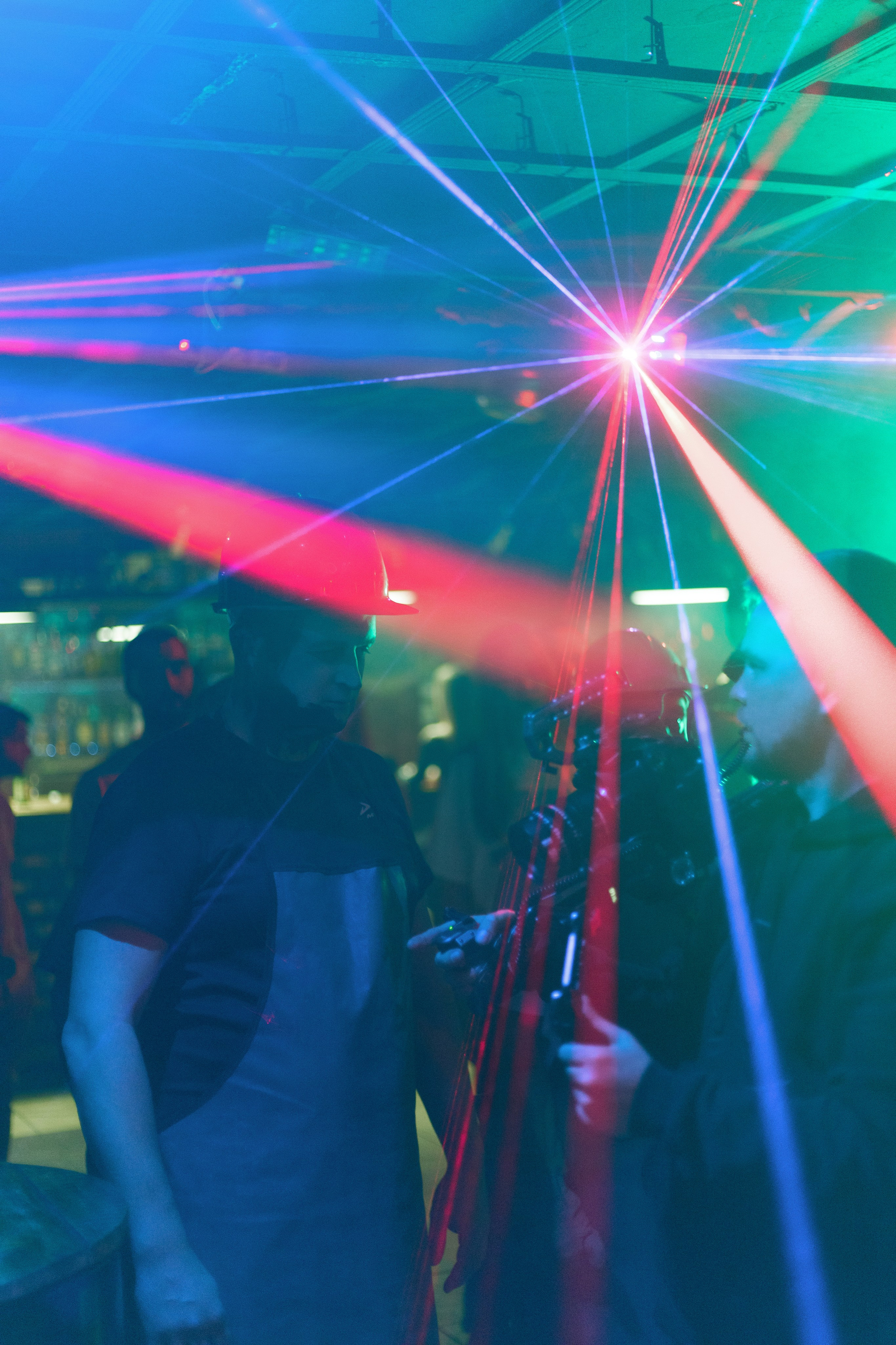 Бэкстейдж со съёмок фильма «Третья смена». Фотограф Александр Закадычный | Таганрог