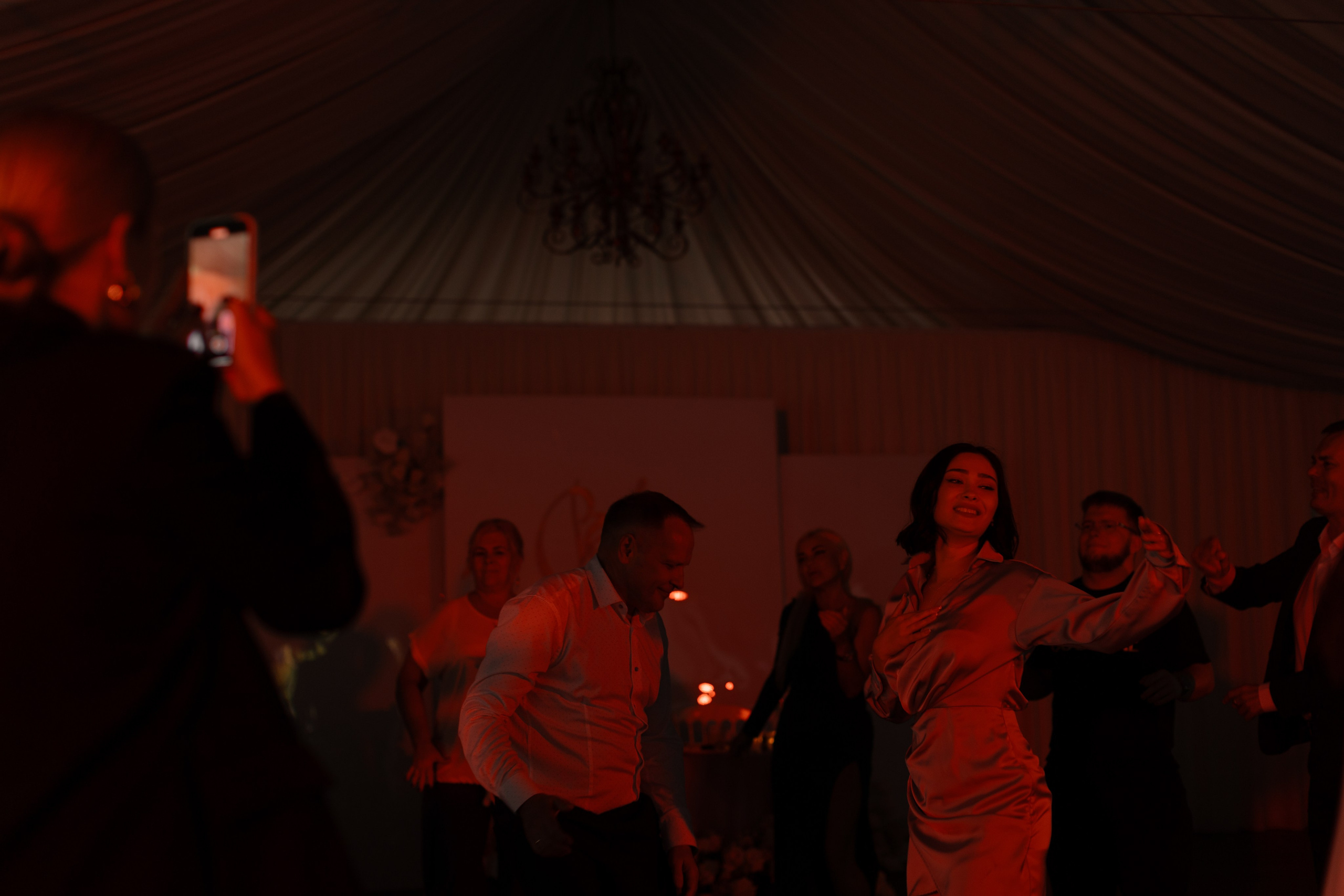 Виталий и Полина: свадьба загородом, где дождь не помеха. @dariazphoto свадебный фотограф