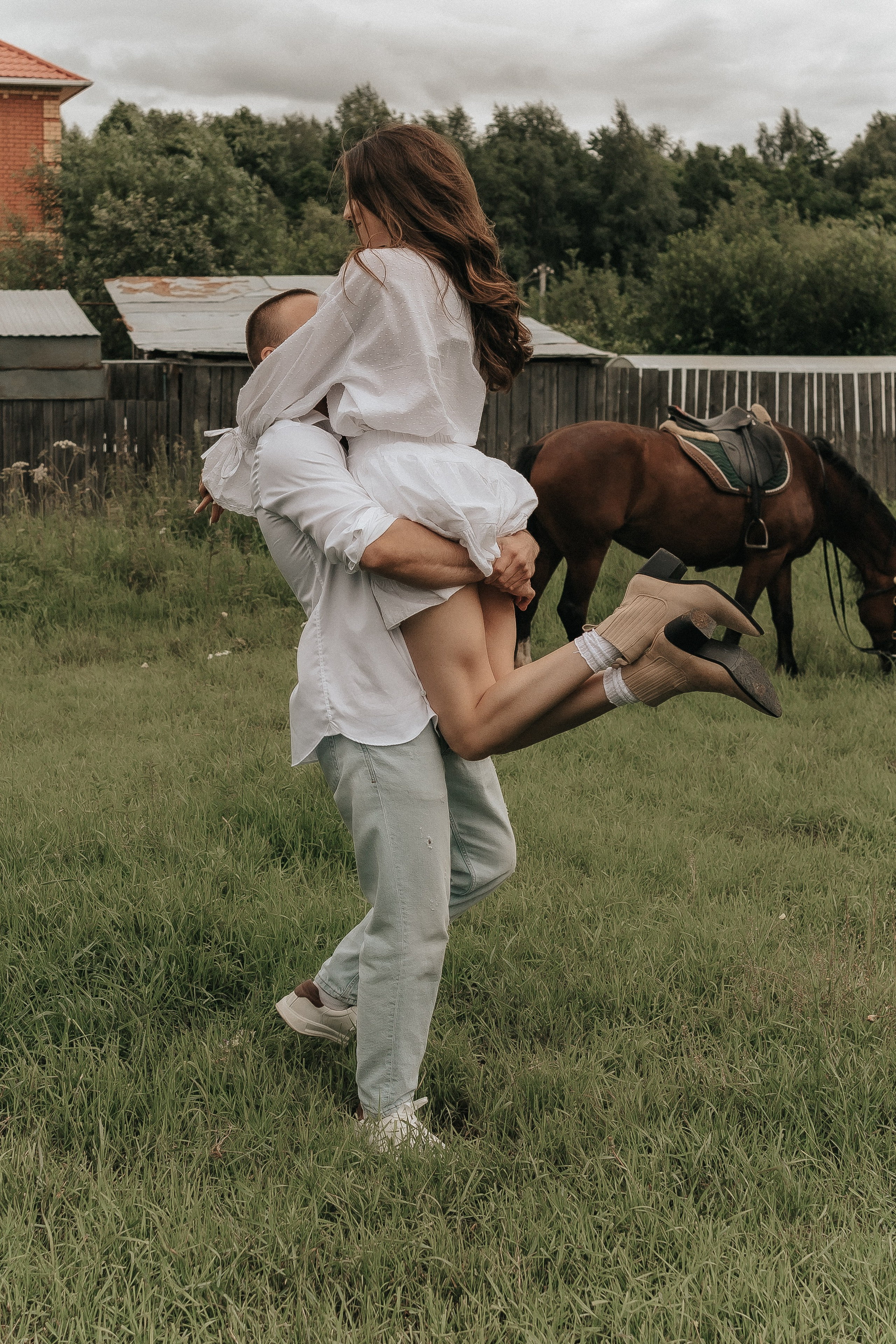 Love Story с лошадьми. Свадебный фотограф Пермь