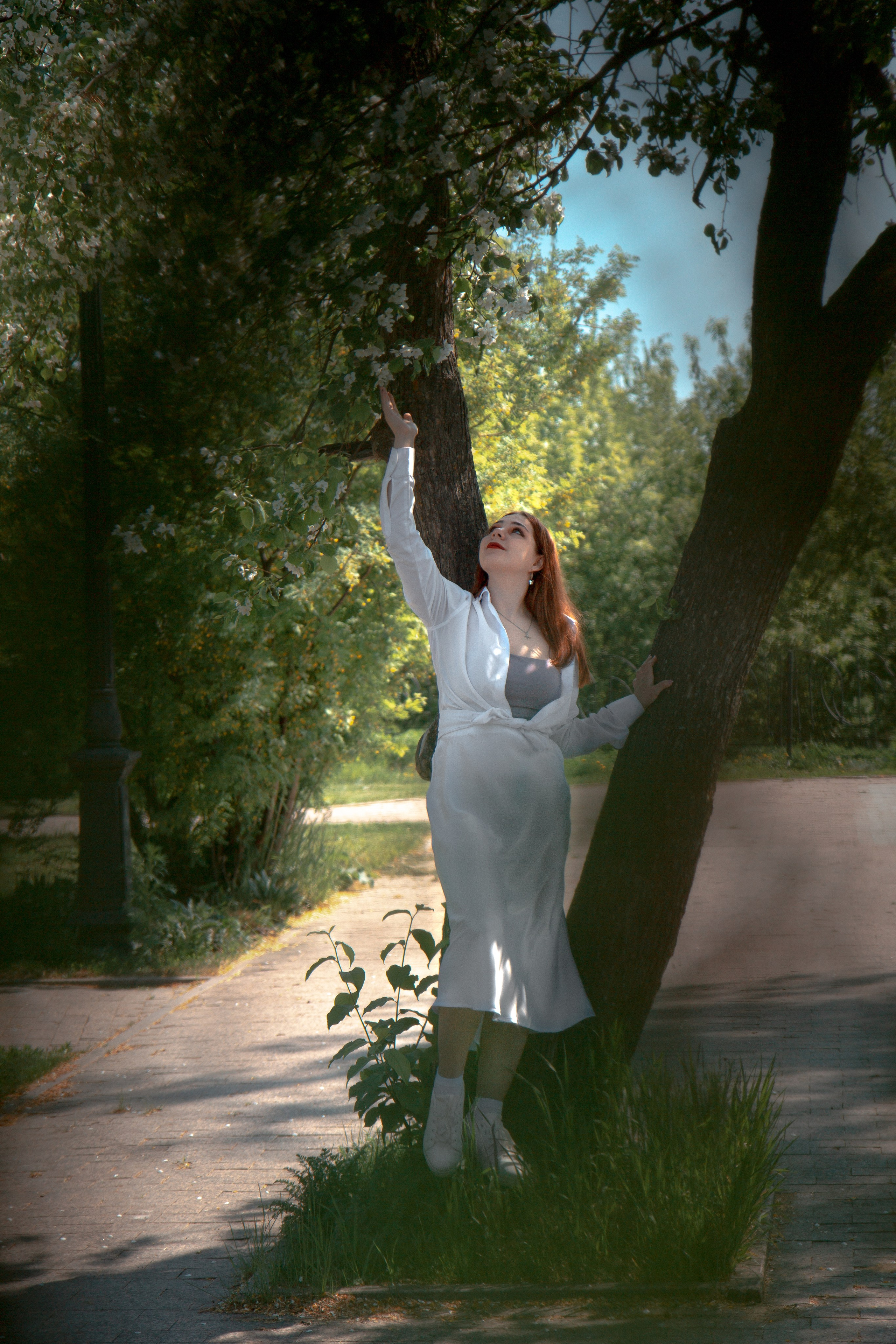 Яблони в саду. Арт-фотограф Крис Л. в Тобольске: портрет, семейные, свадьбы