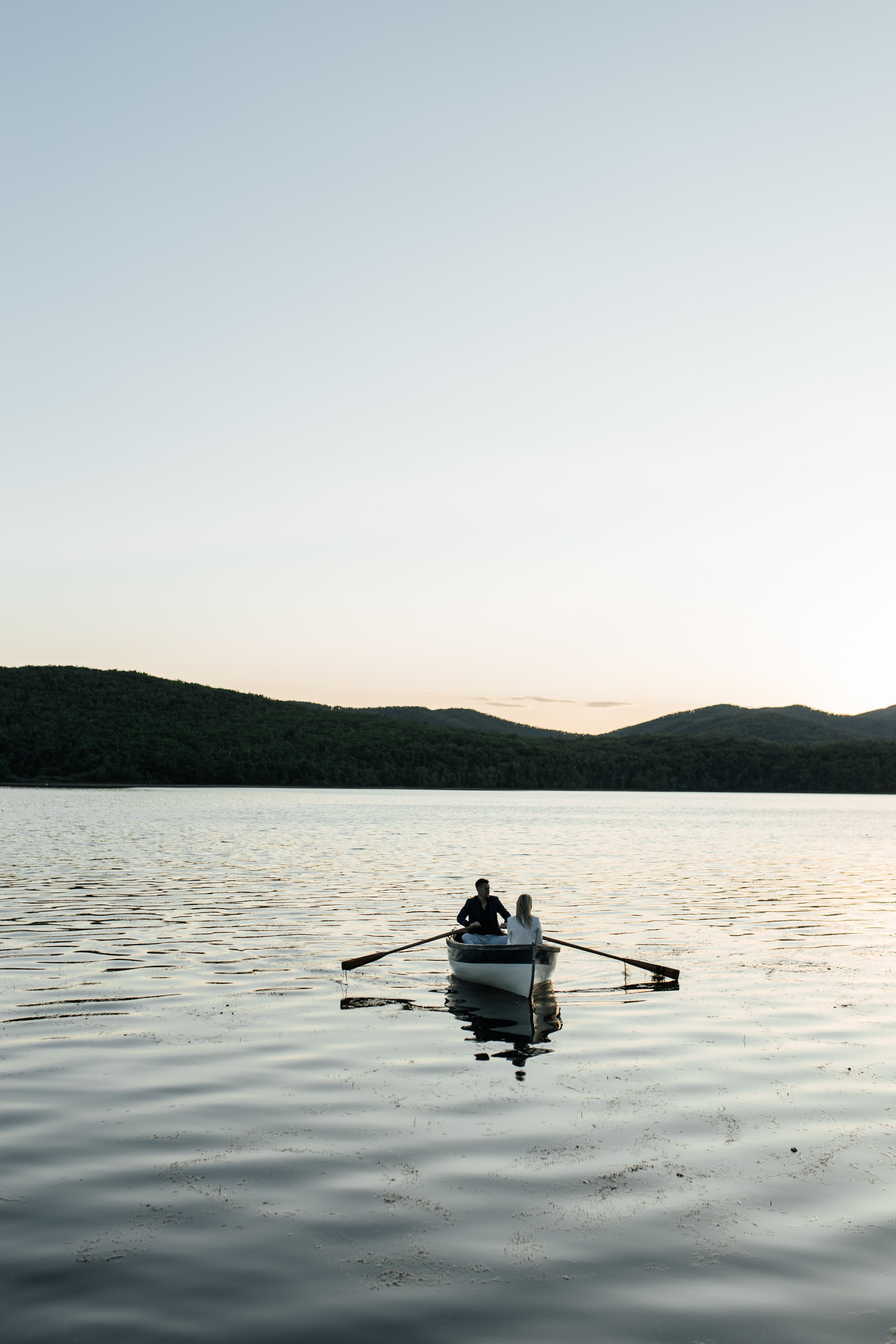Свидание у моря во Владивсотоке. Организация свадеб и других мероприятий во Владивостоке от «Рядом быть»