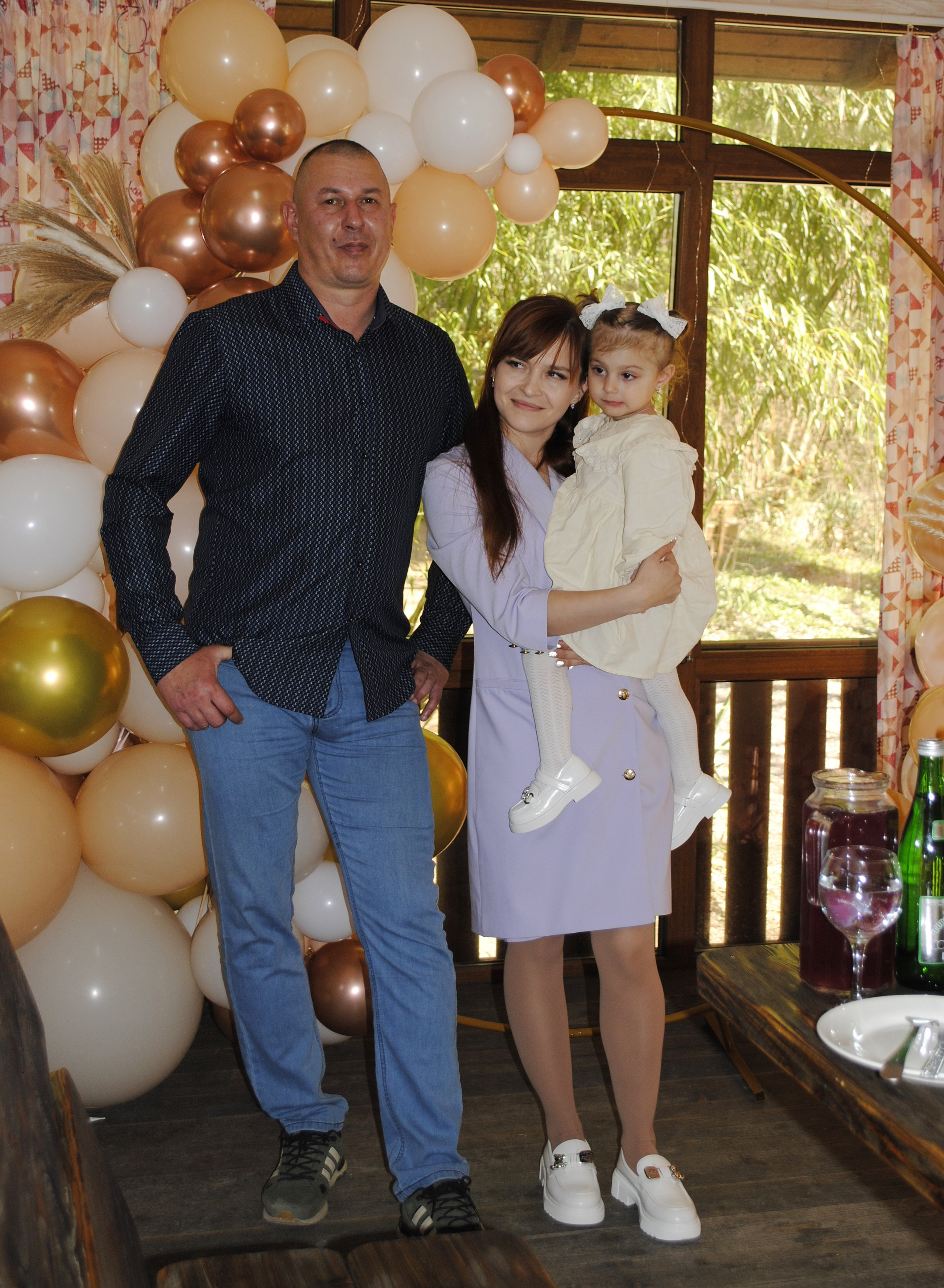 Настя Сьемка в кафе. Фотограф Мария Мусаелян