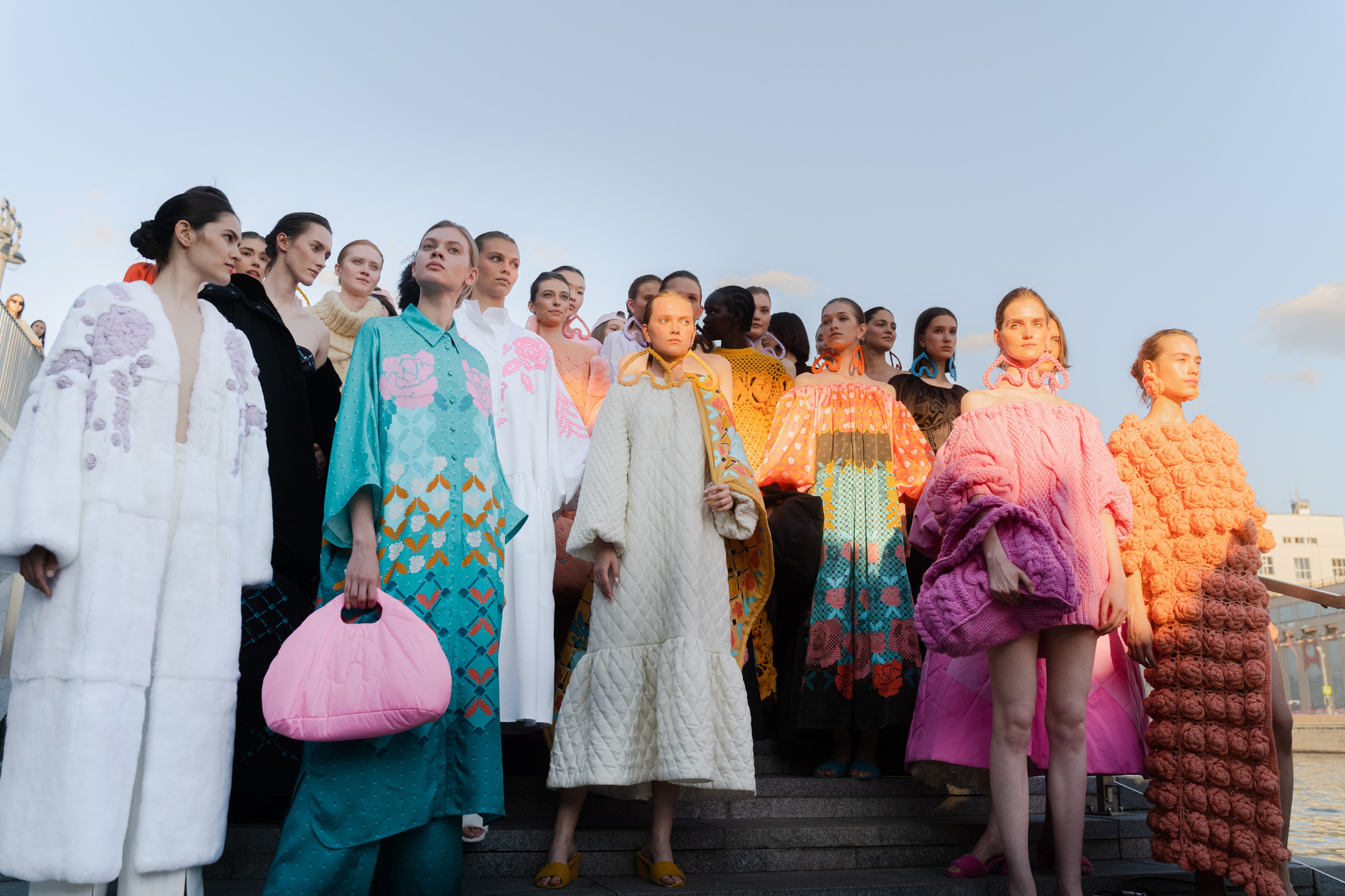 AKHMADULLINA. Фотосъемка, видеосъемка, монтаж, ретушь фотографий