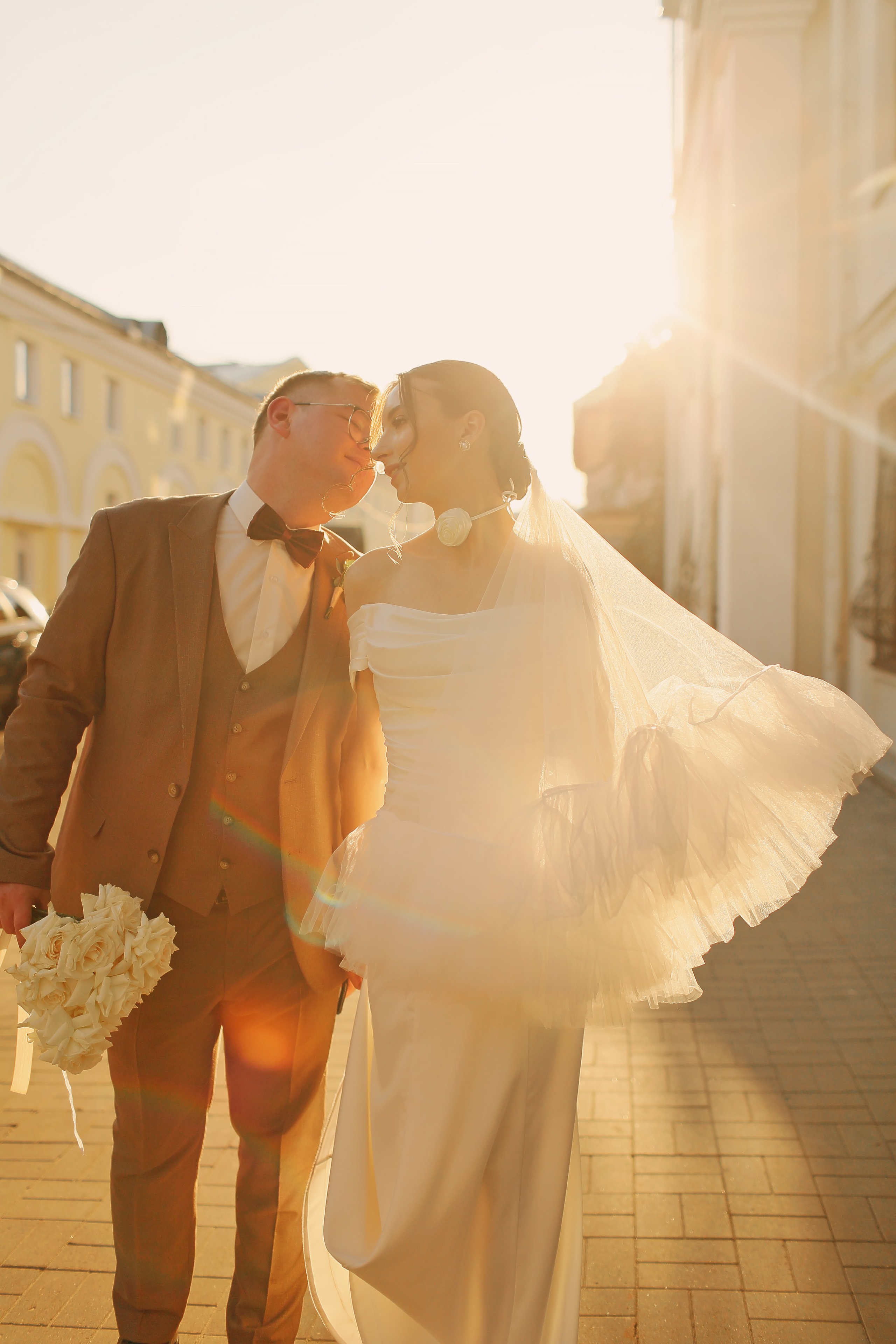 Свадебная осенняя фотосессия Ивана и Лидии в городе. Свадебный и репортажный фотограф в Ярославле и Санкт-Петербурге Роман Микрюков