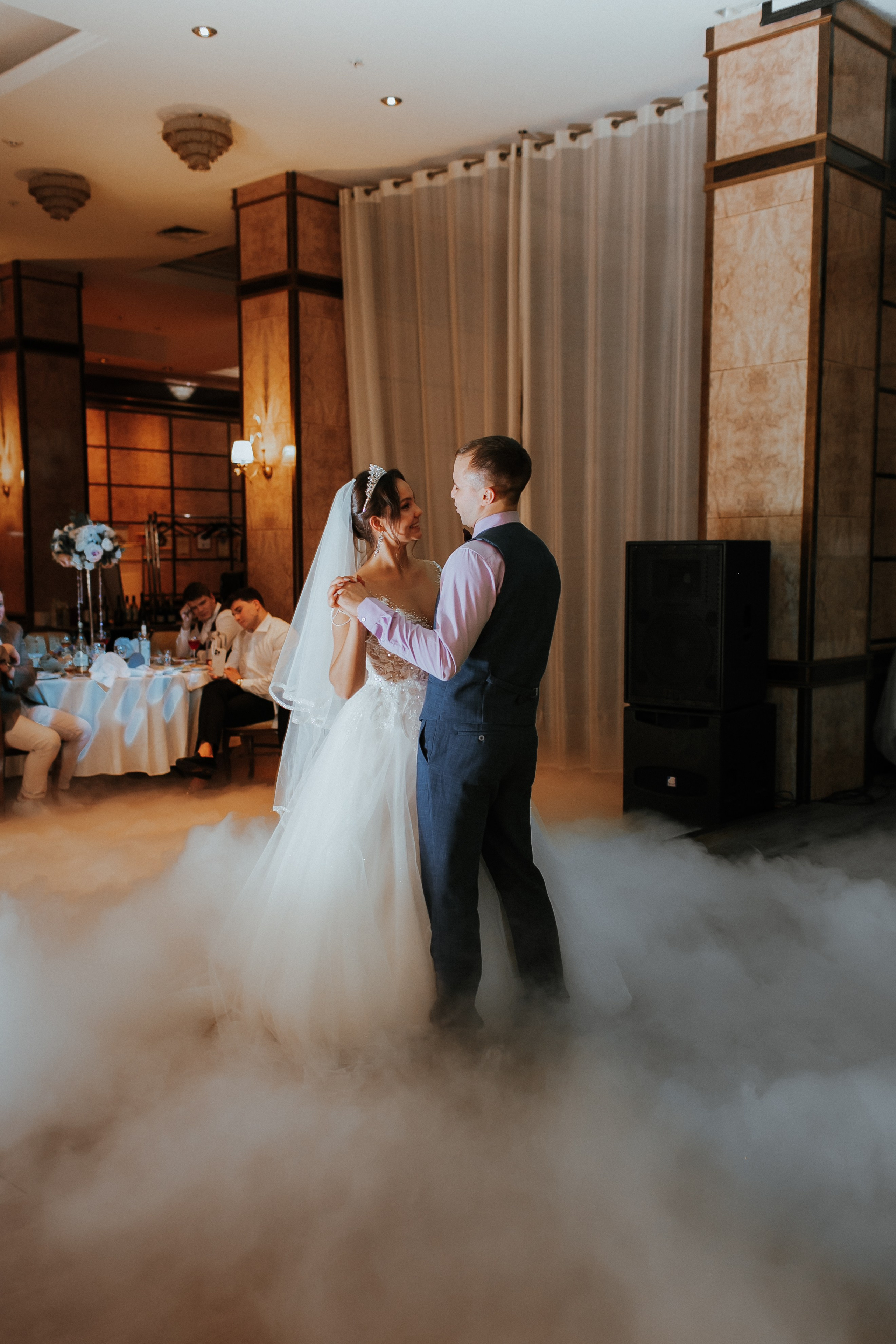 Съемка выездной регистрации в отеле. Свадебный и репортажный фотограф в Ярославле и Санкт-Петербурге Роман Микрюков