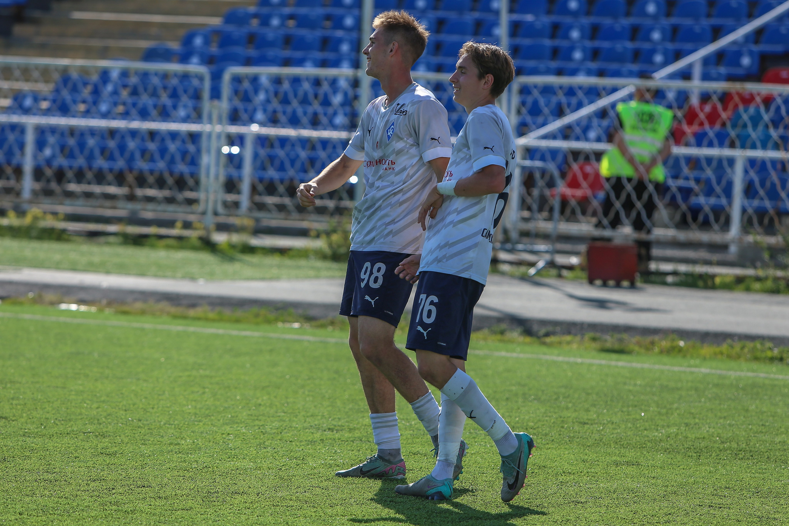 Крылья Советов — Уралец-ТС. Вторая Лига «Дивизион Б». Спортивный фотограф в Самаре