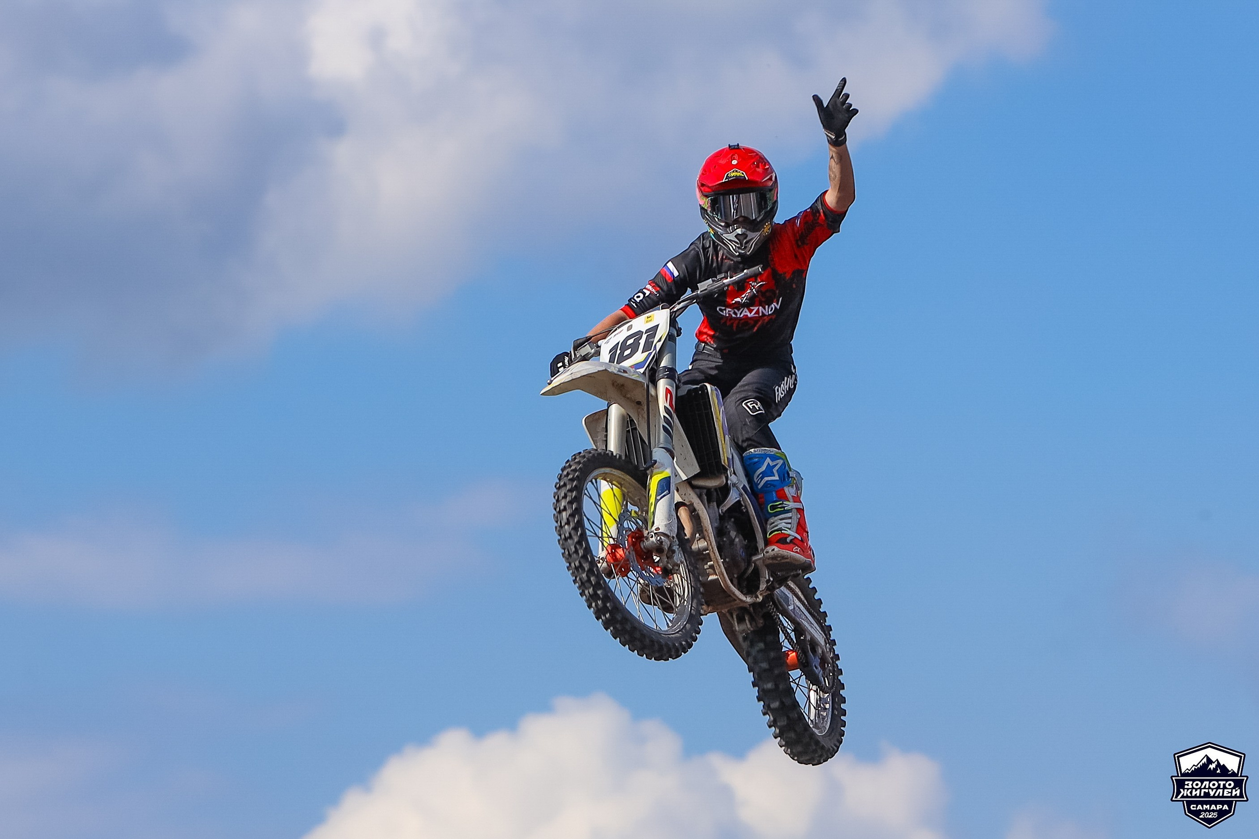 Шоу команды GRYAZNOV MOTO на Кубке России по гонкам с водными препятствиями на квадроциклах. Спортивный фотограф в Самаре