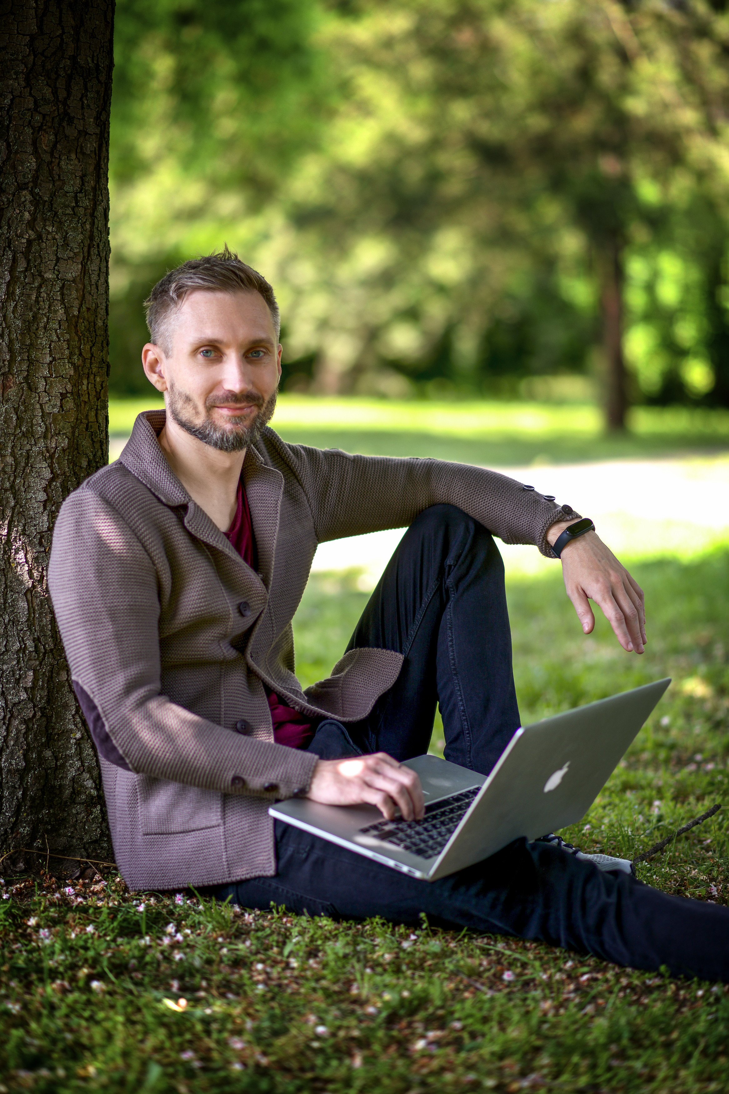 Деловой портрет. Фотосъемка для маркетплейс в Краснодаре