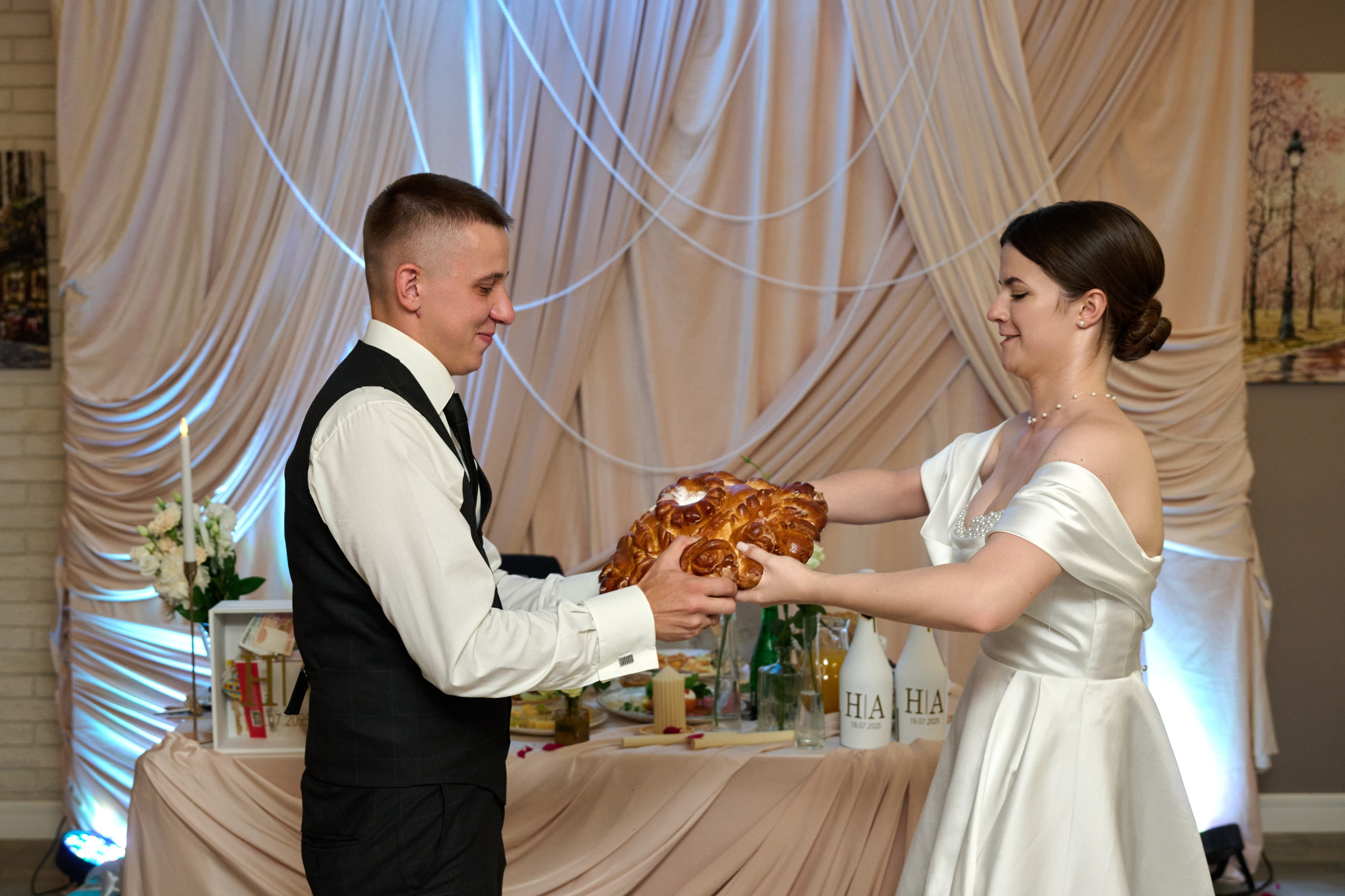 Свадебная фотосессия Никиты и Ангелины в Старом Осколе. Профессиональный фотограф Старый Оскол, Губкин — свадьба, венчание, крещение, юбилей и день рождения