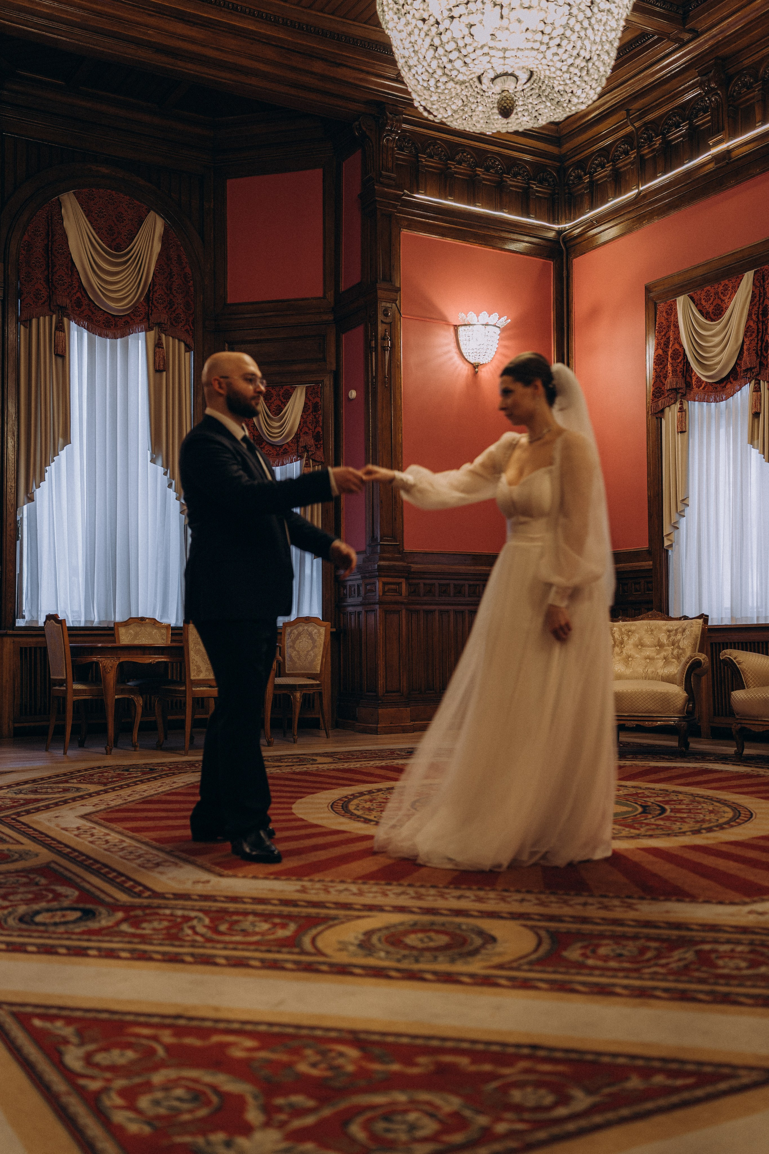 СВАДЕБНАЯ СЬЕМКА ВО ВТОРОМ ДВОРЦЕ (ДЕКАБРЬ) ТАКЖЕ СЬЕМКА В СТУДИИ НА ЧЕРНЫШЕВСКОЙ. Профессиональный фотограф, Санкт-Петербург — Виктория Богомолова