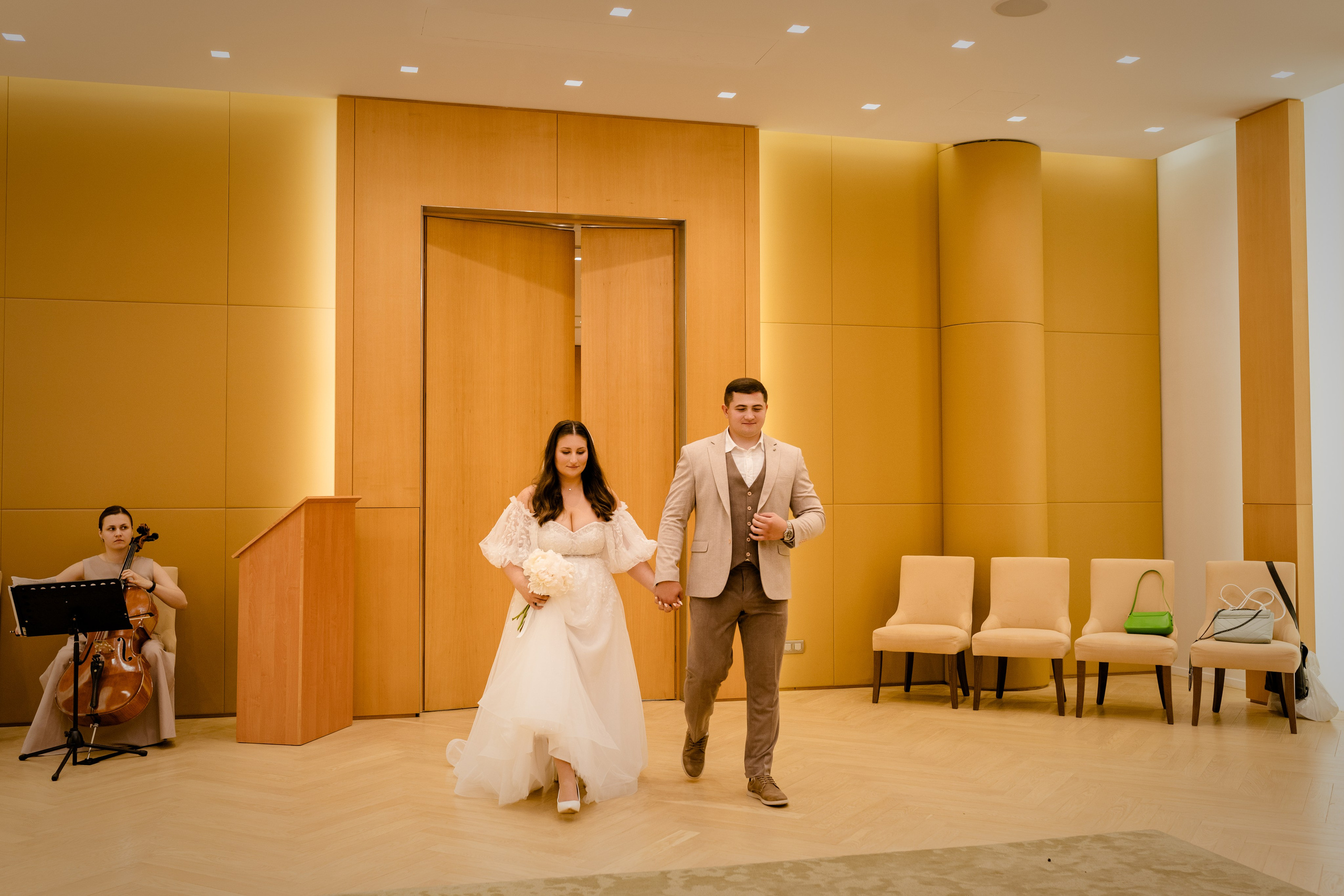 Свадебная фотосессия в Москве в Барвихе ЗАГС. Свадебный фотограф в Москве Анна Полушина