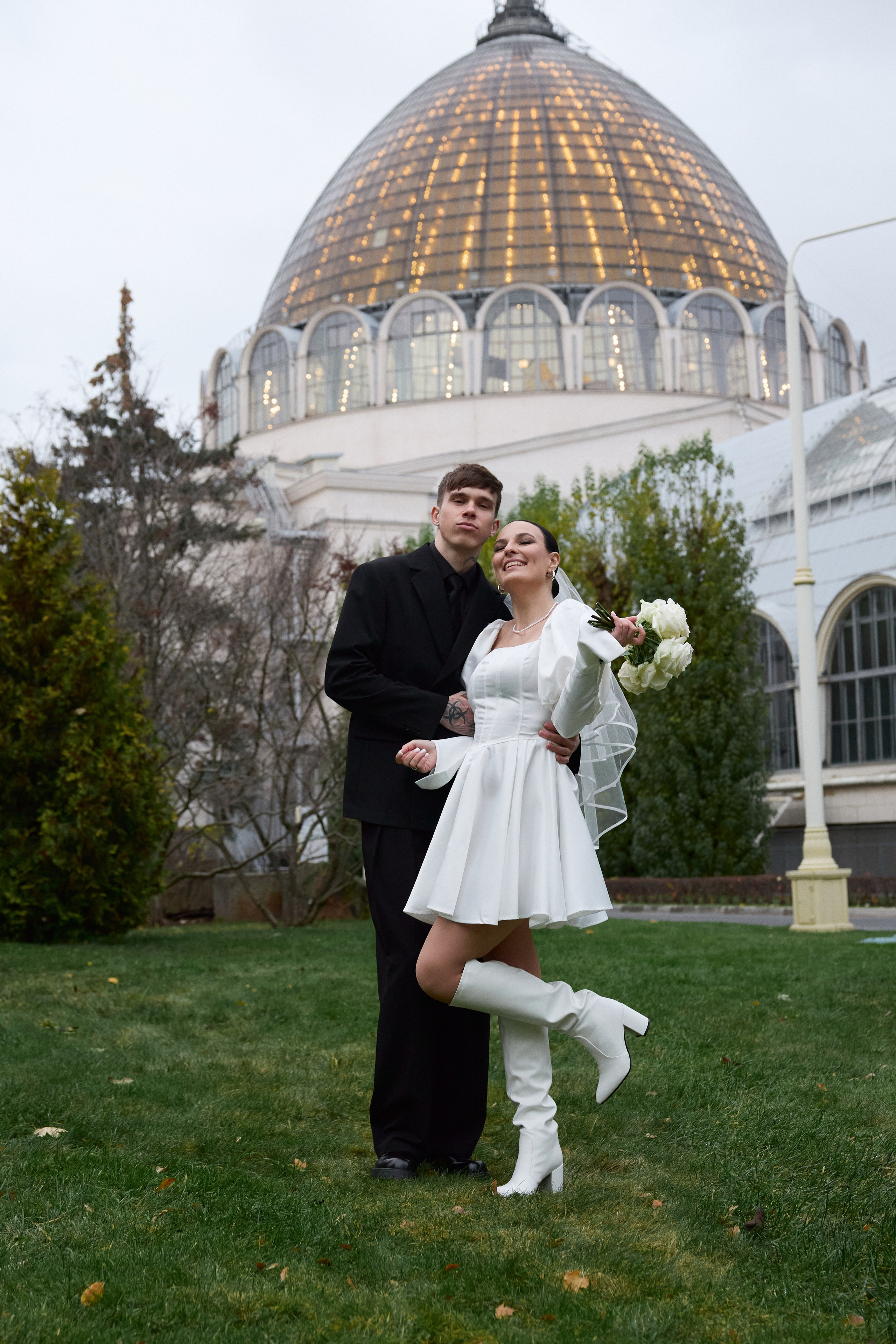 Елизавета и Артем. Роспись ВДНХ. Любовь Юсупова. Фотограф