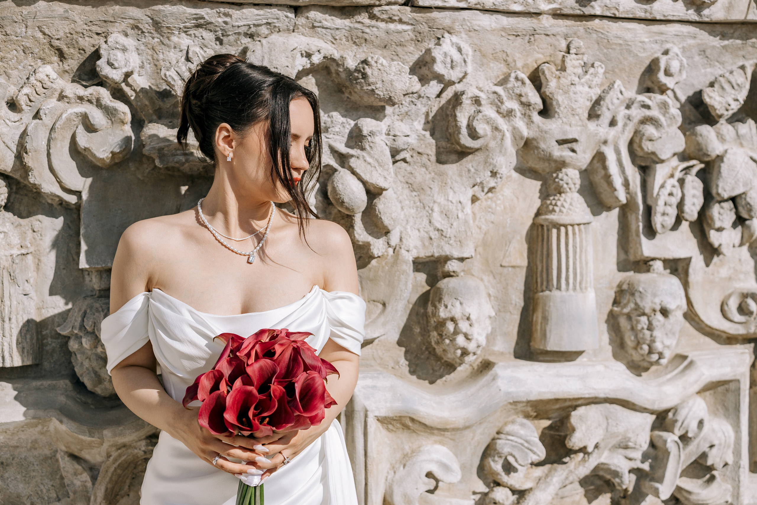 Белый лист. Александр Антонов. Профессиональный свадебный, репортажный фотограф в Москве, Подольске. Фото+Видео на любой праздник