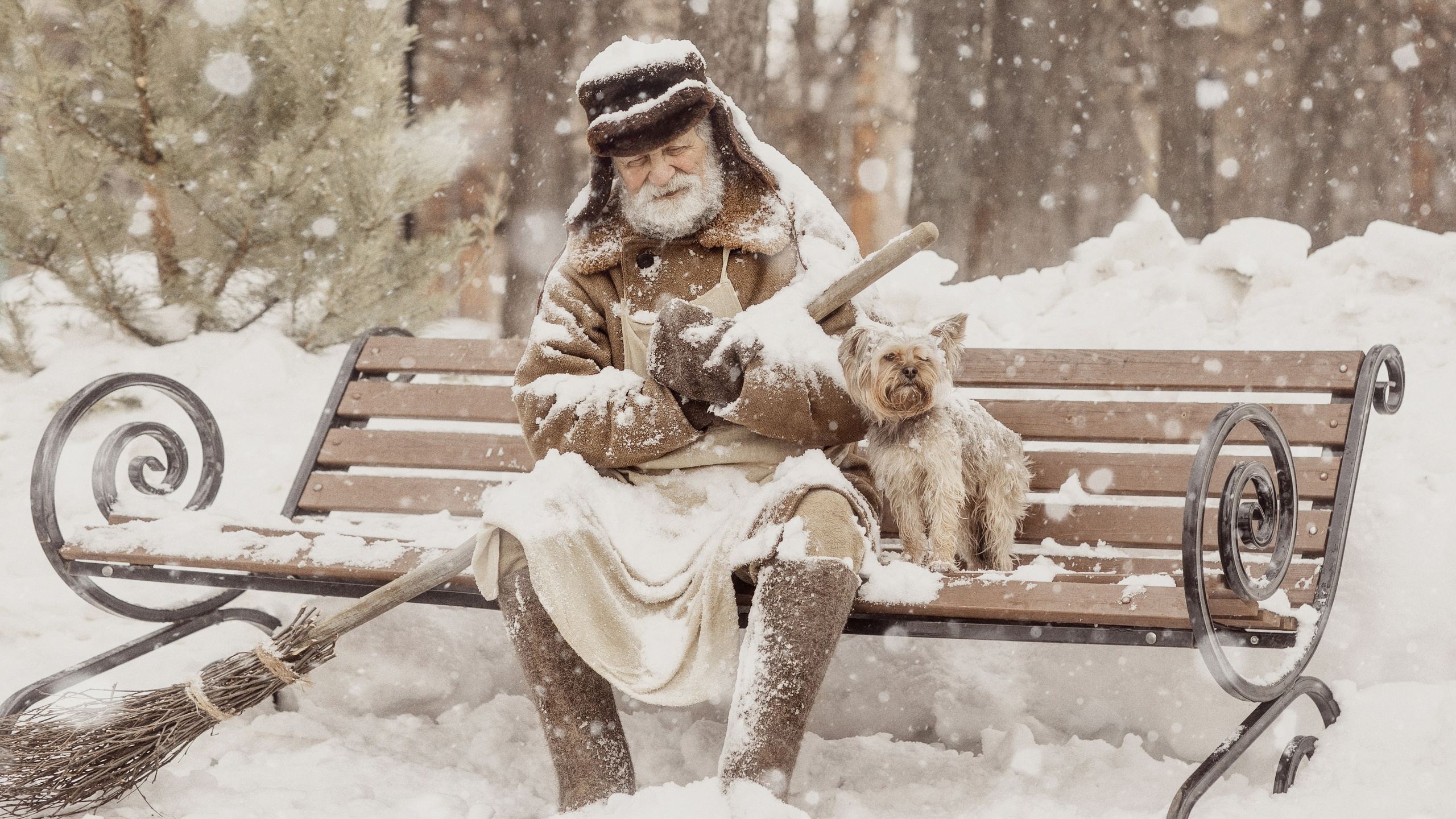 Старый двор. Фотограф и режиссер Сергей Спирин. Москва