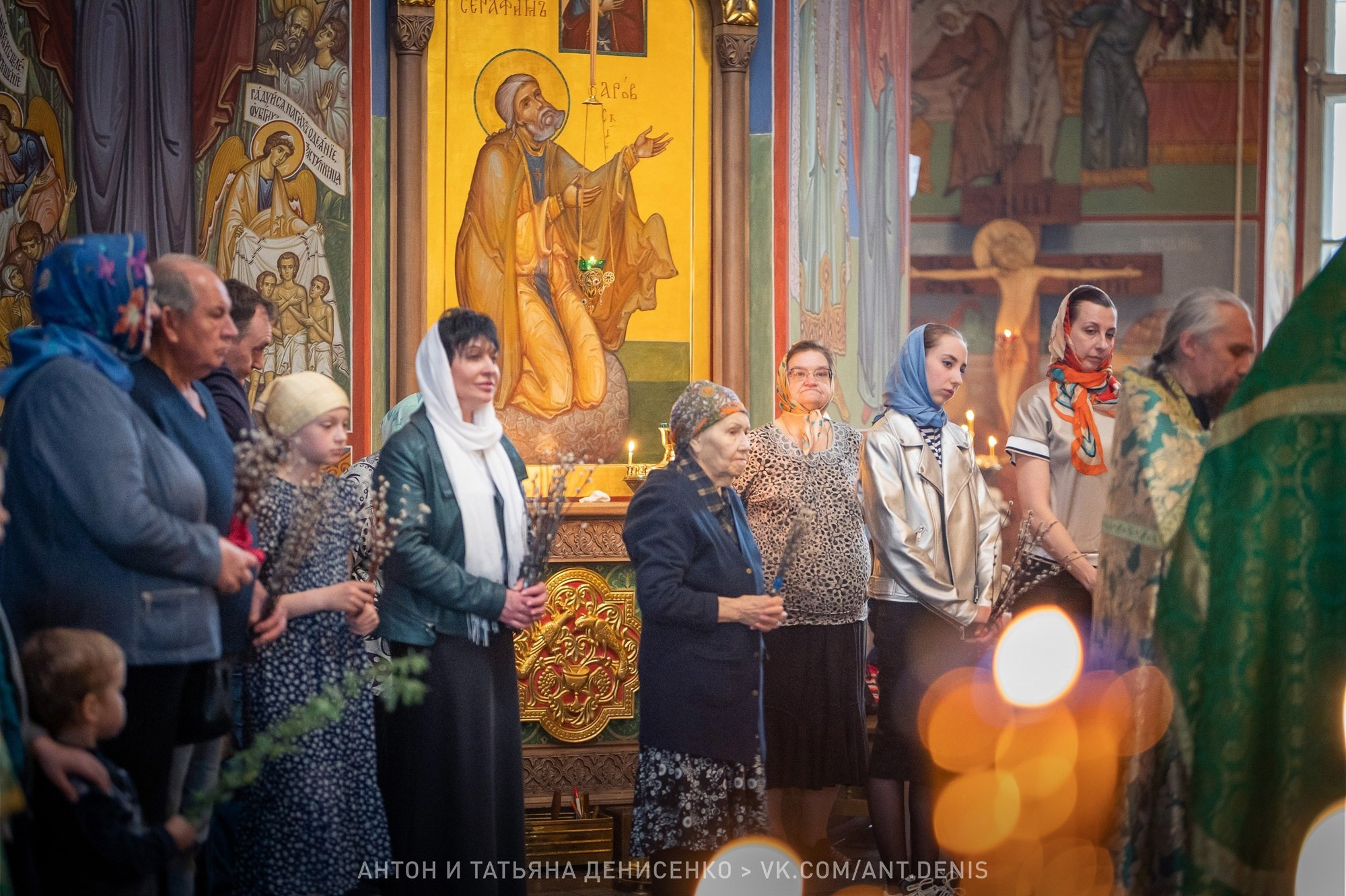 Антон и Татьяна Денисенко — В храме