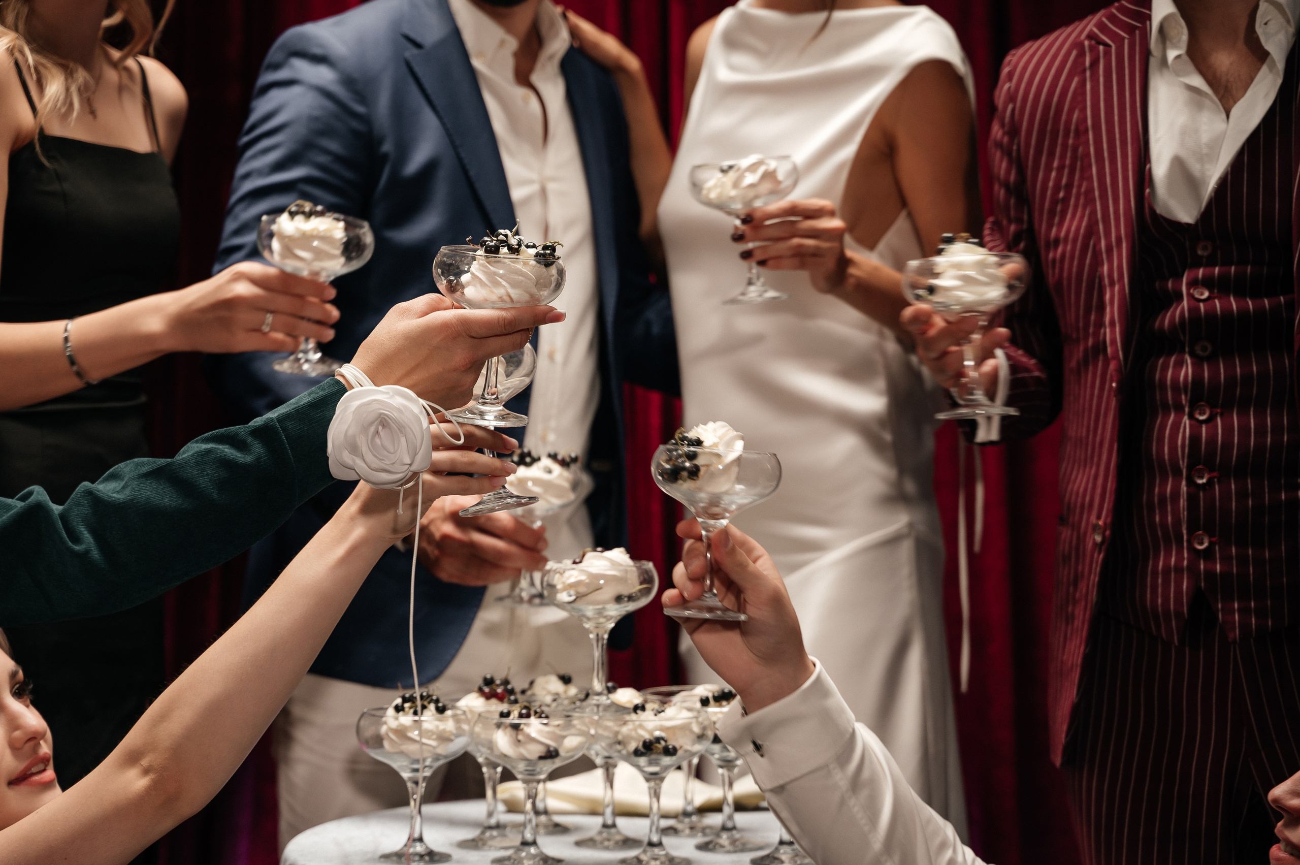 Красные линии. Свадебный и семейный фотограф в Красноярске Виктория Тимонина