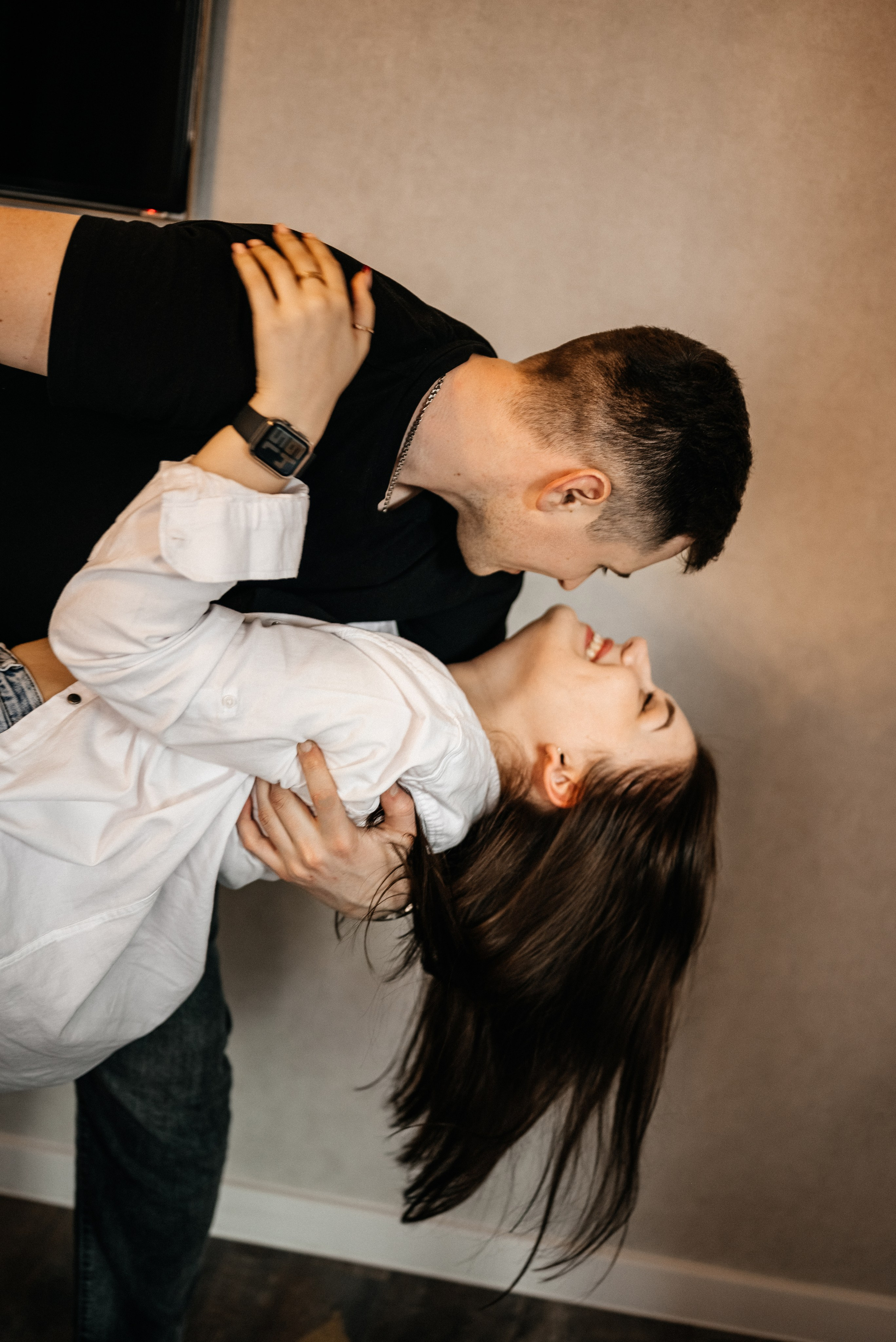 Домашние обнимашки. Свадебный и портретный фотограф в Минске Наташа Каракулова