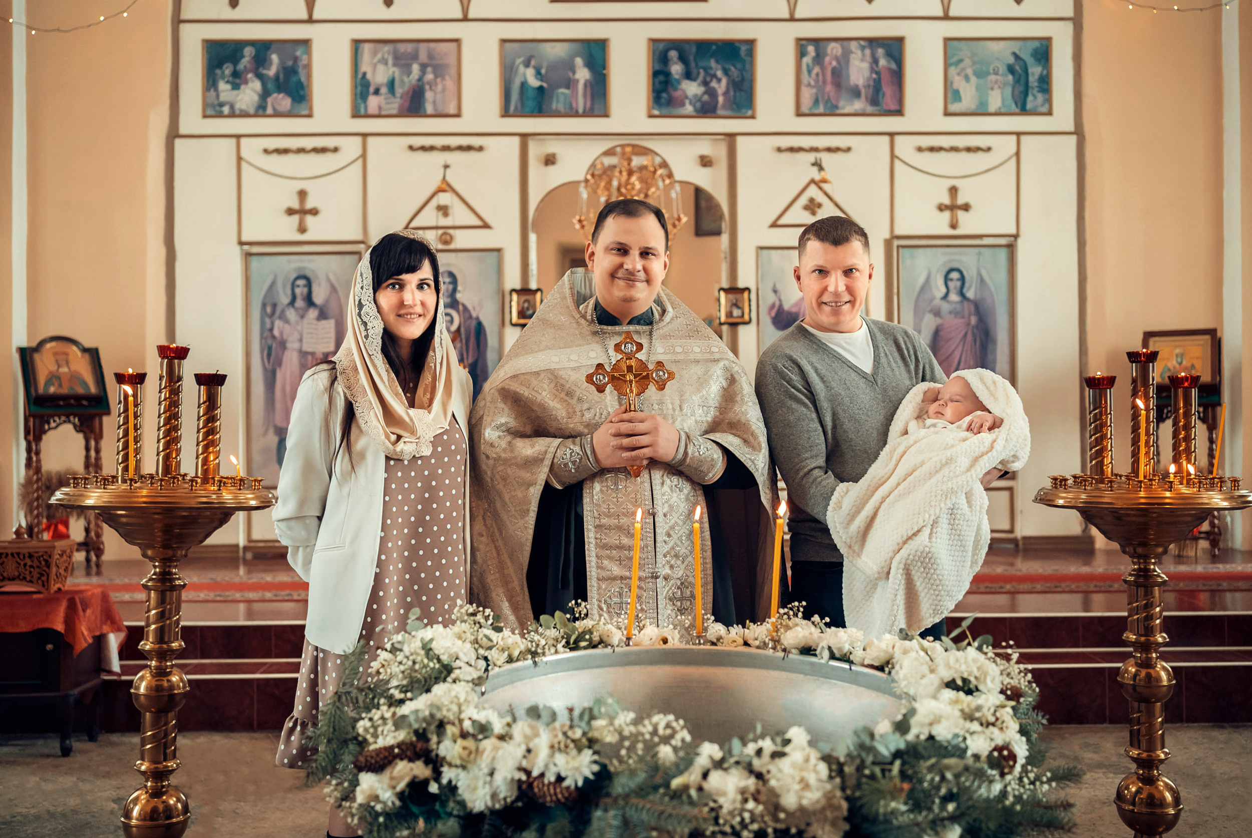 Крещение в Воскресенском храме г. Венев. Церковный фотограф Севастополь
