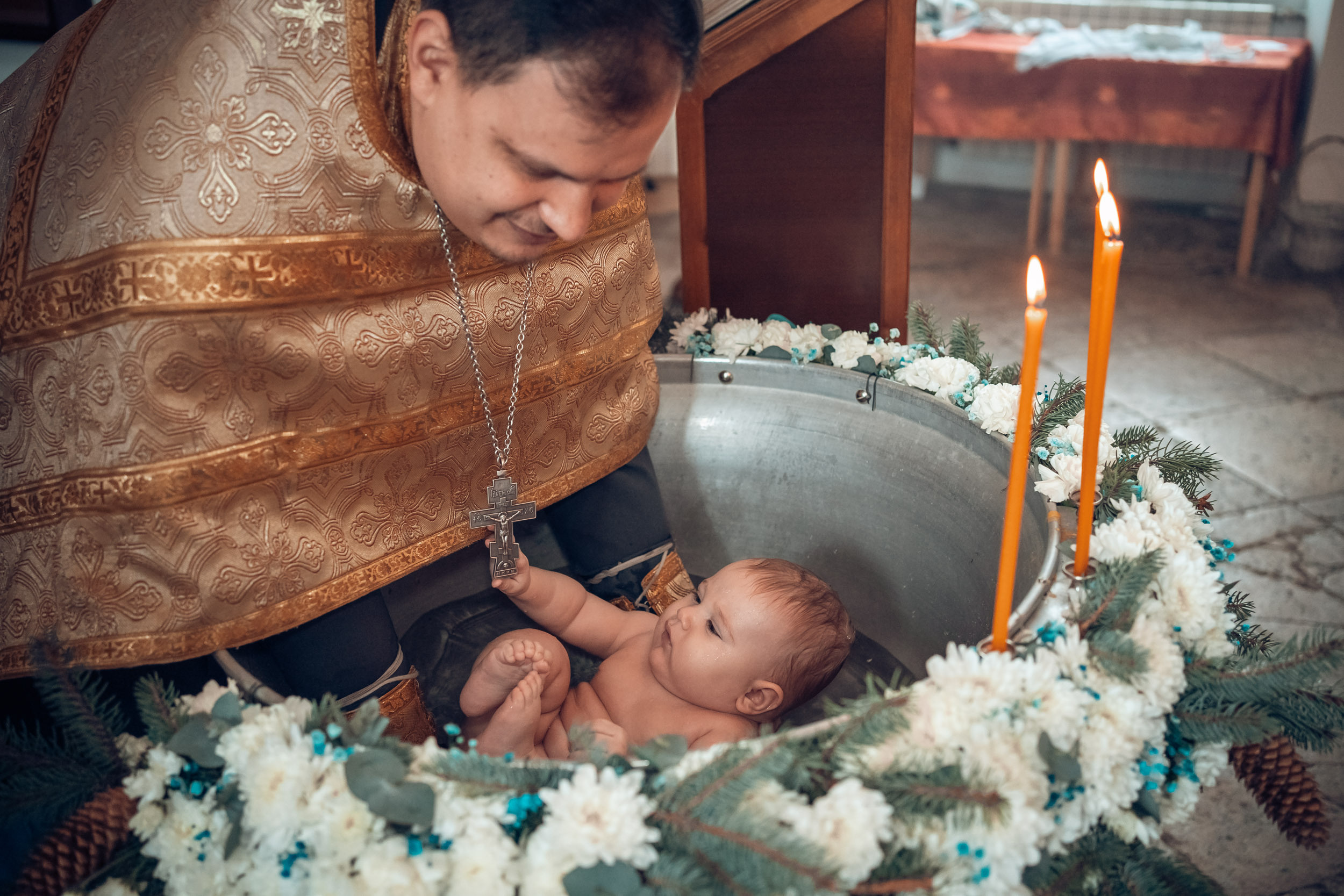 Крещение в Воскресенском храме г. Венев. Церковный фотограф Севастополь