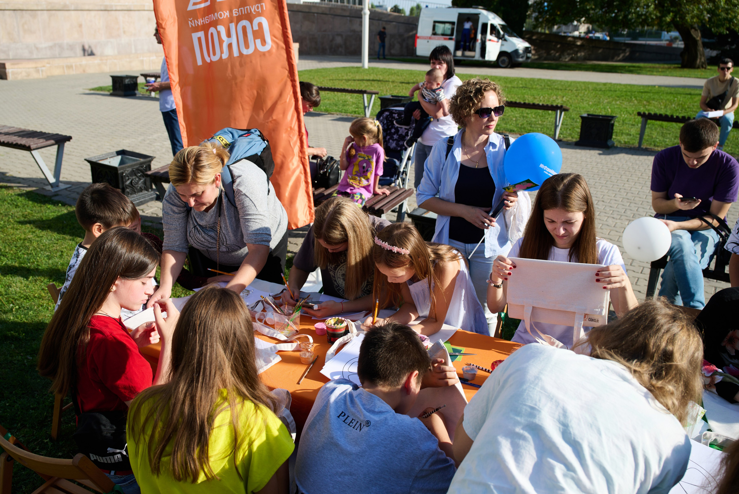СБЕР базар на Театральной площади. Студия событий ДЕЙЗИ. Организация мероприятий. Свадебное агентство в Ростове-на-Дону. Свадебный организатор. Организация свадьбы под ключ