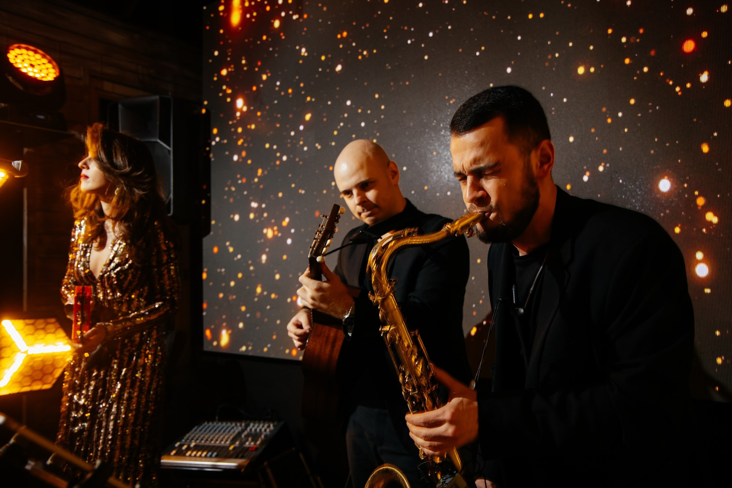 BRO 2024 Новогодний корпоратив. Студия событий ДЕЙЗИ. Организация мероприятий. Свадебное агентство в Ростове-на-Дону. Свадебный организатор. Организация свадьбы под ключ