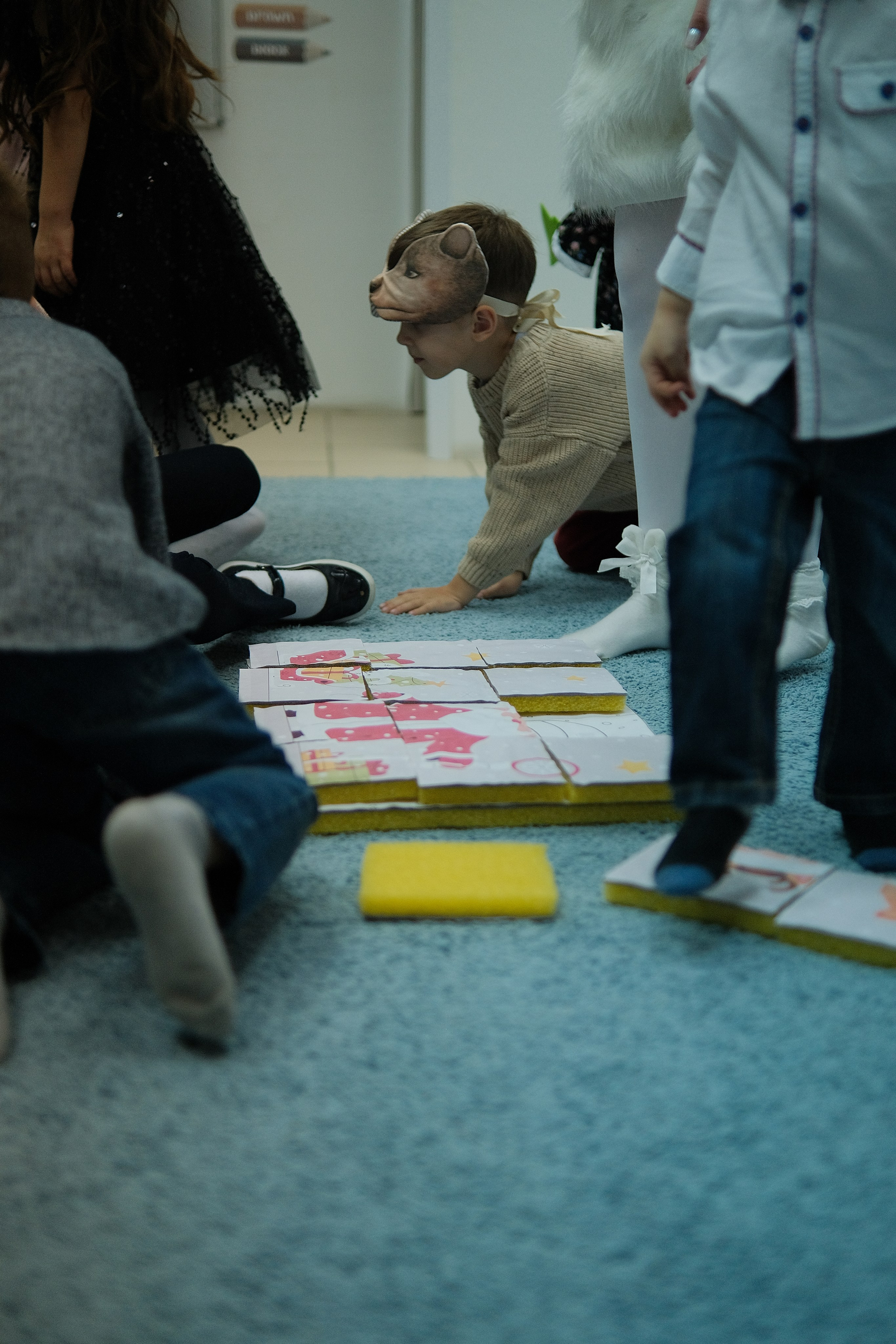 Мир знаний (Новогодний утренник). Serg_film