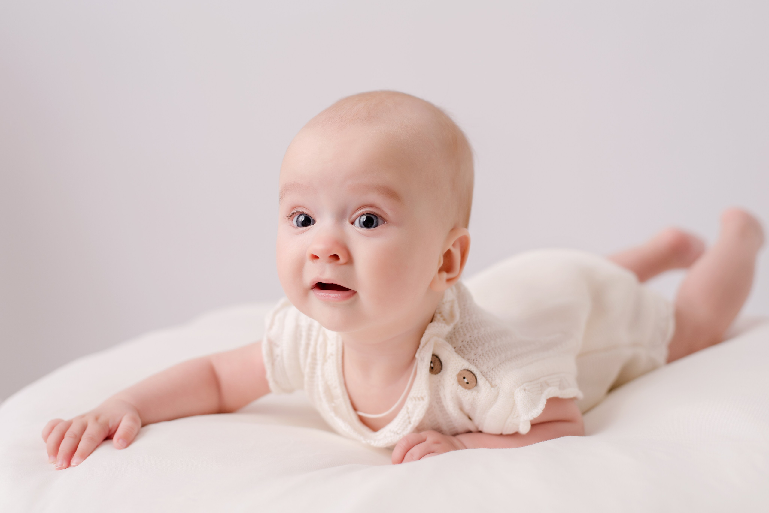 София 4 месяцев. Детский фотограф в Долгопрудном и Москве