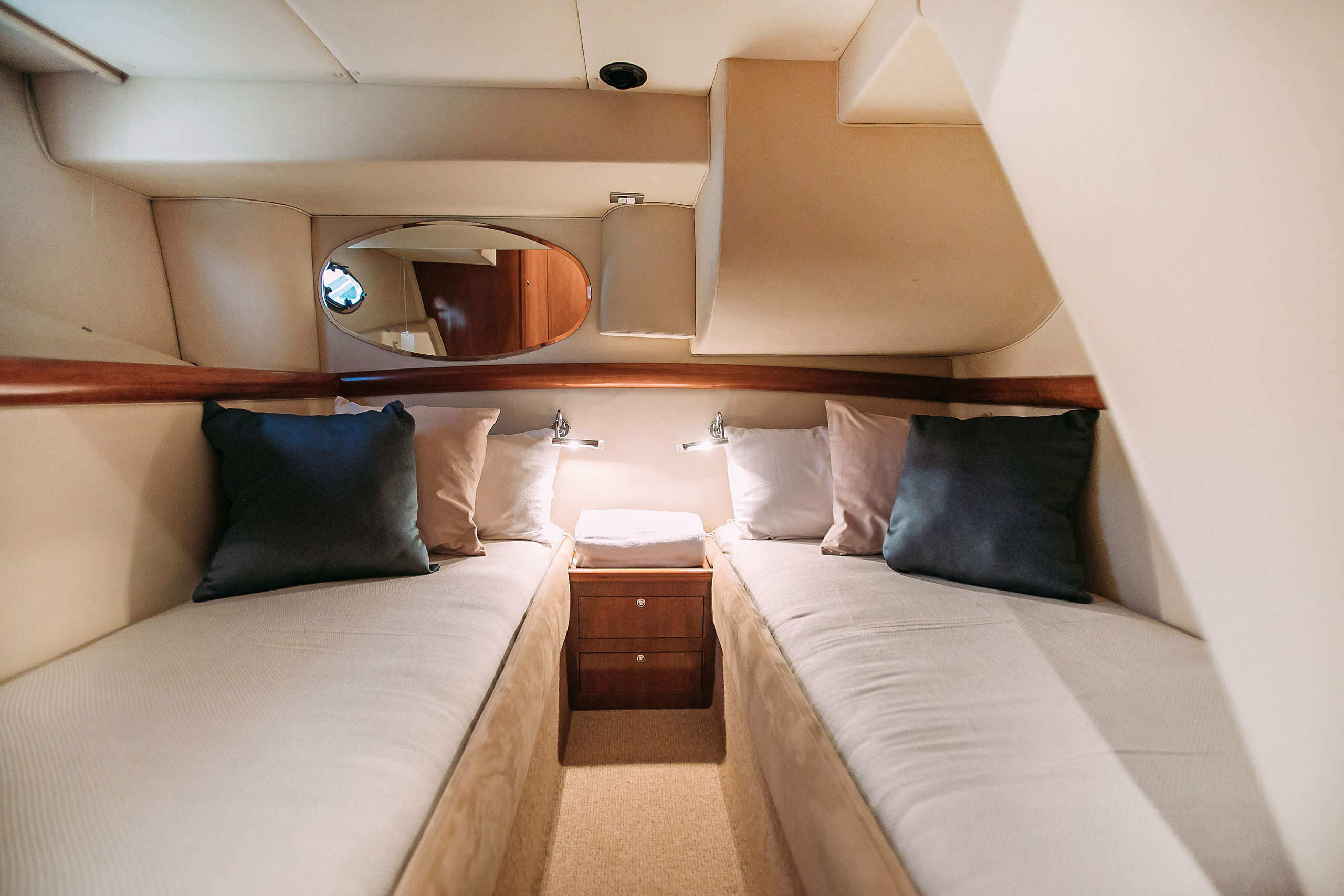 Яхта Rodman 44 Holiday. SPB Rent Boats|аренда катеров и теплоходов