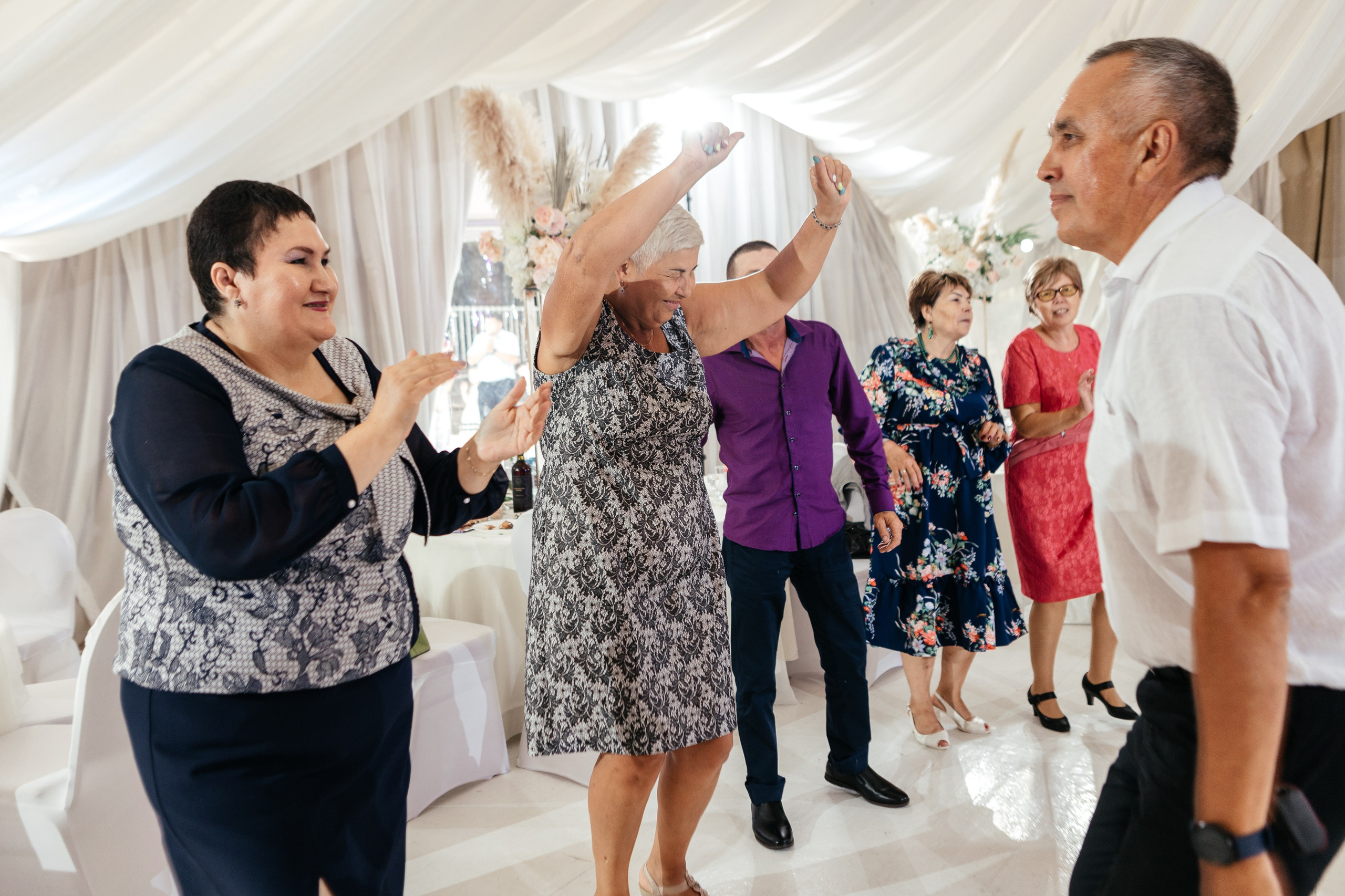 Свадебный фотограф Уфа — Руслан ГабдлисламовЖивые эмоции, красивые кадры, воспоминания на всю жизнь.Работаю по всей Республике Башкортоста. Свадебный фотограф Уфа Руслан Габдлисламов