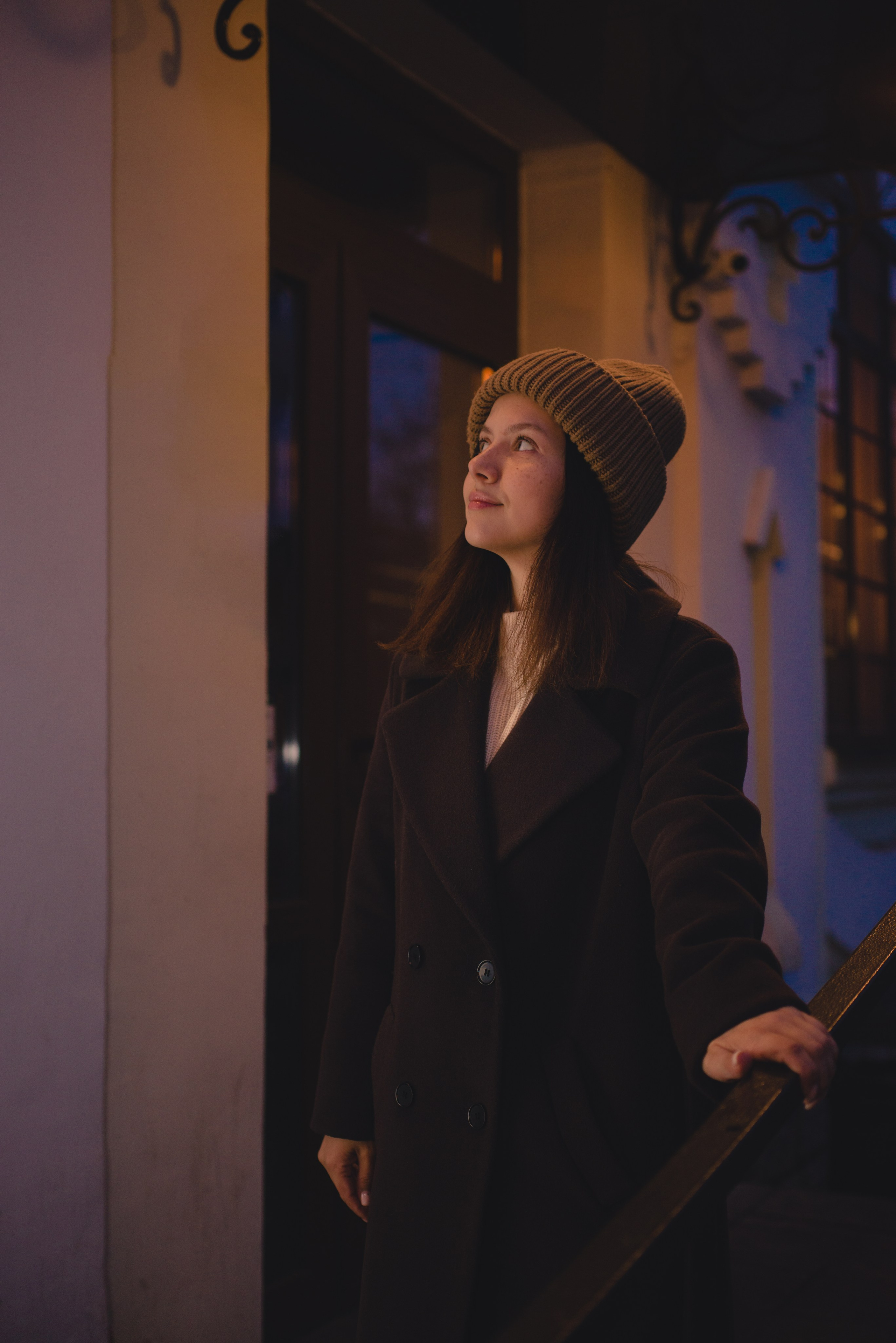 Софи. Огни вечернего города. Фотограф Людмила Белова