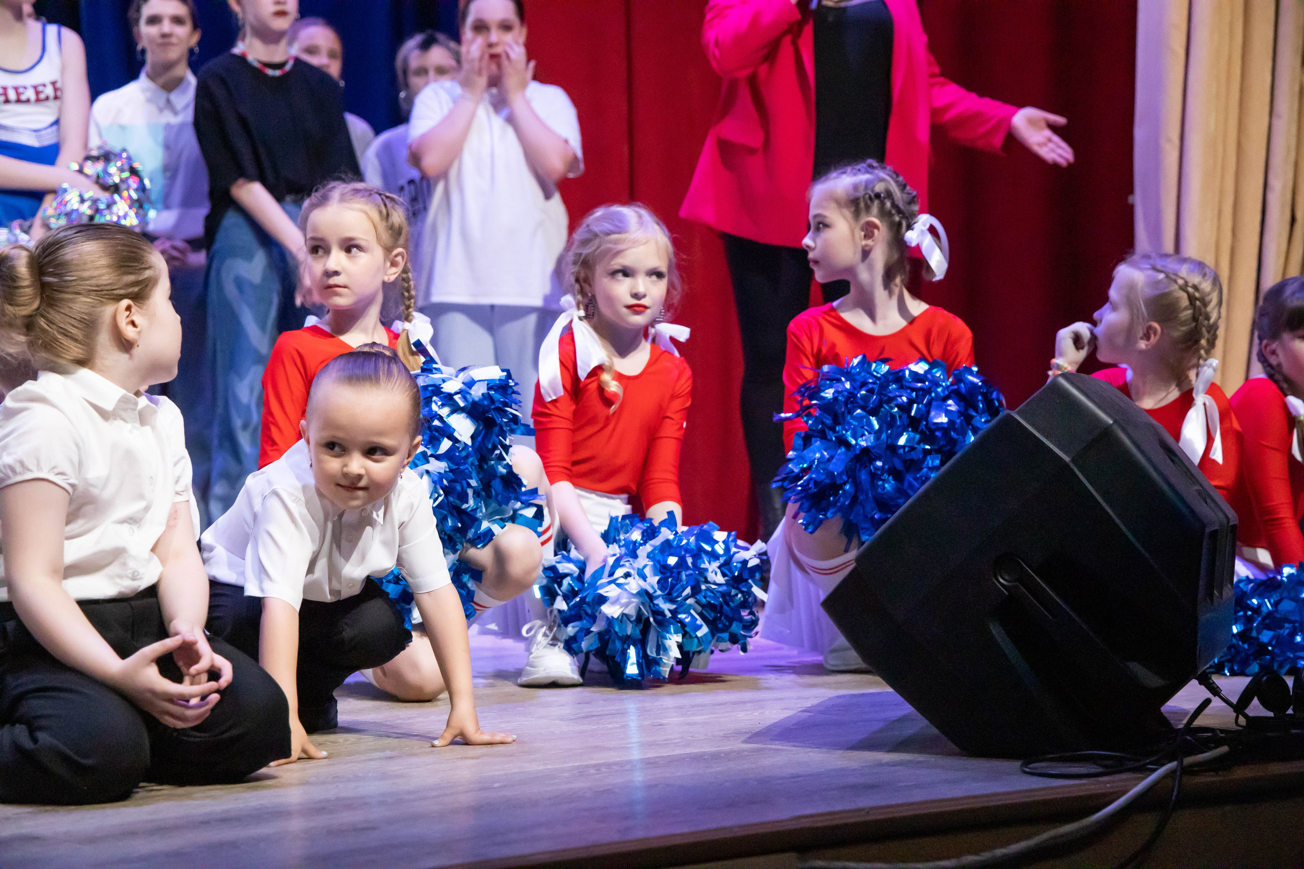 Танцевальное выступление. Свадебный фотограф в городе Подольск МО и Москва Крылова Ирина