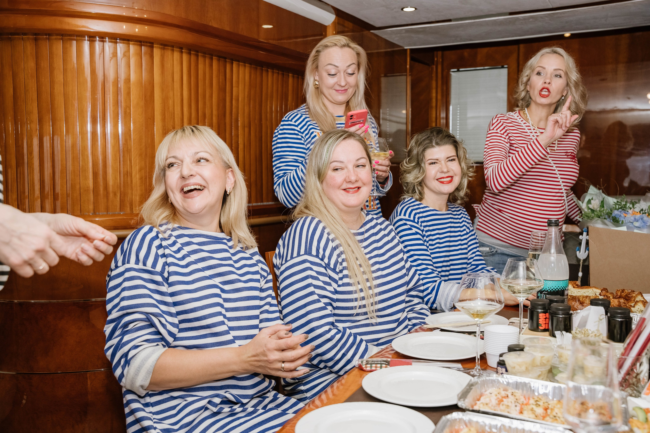 Прогулка по Неве