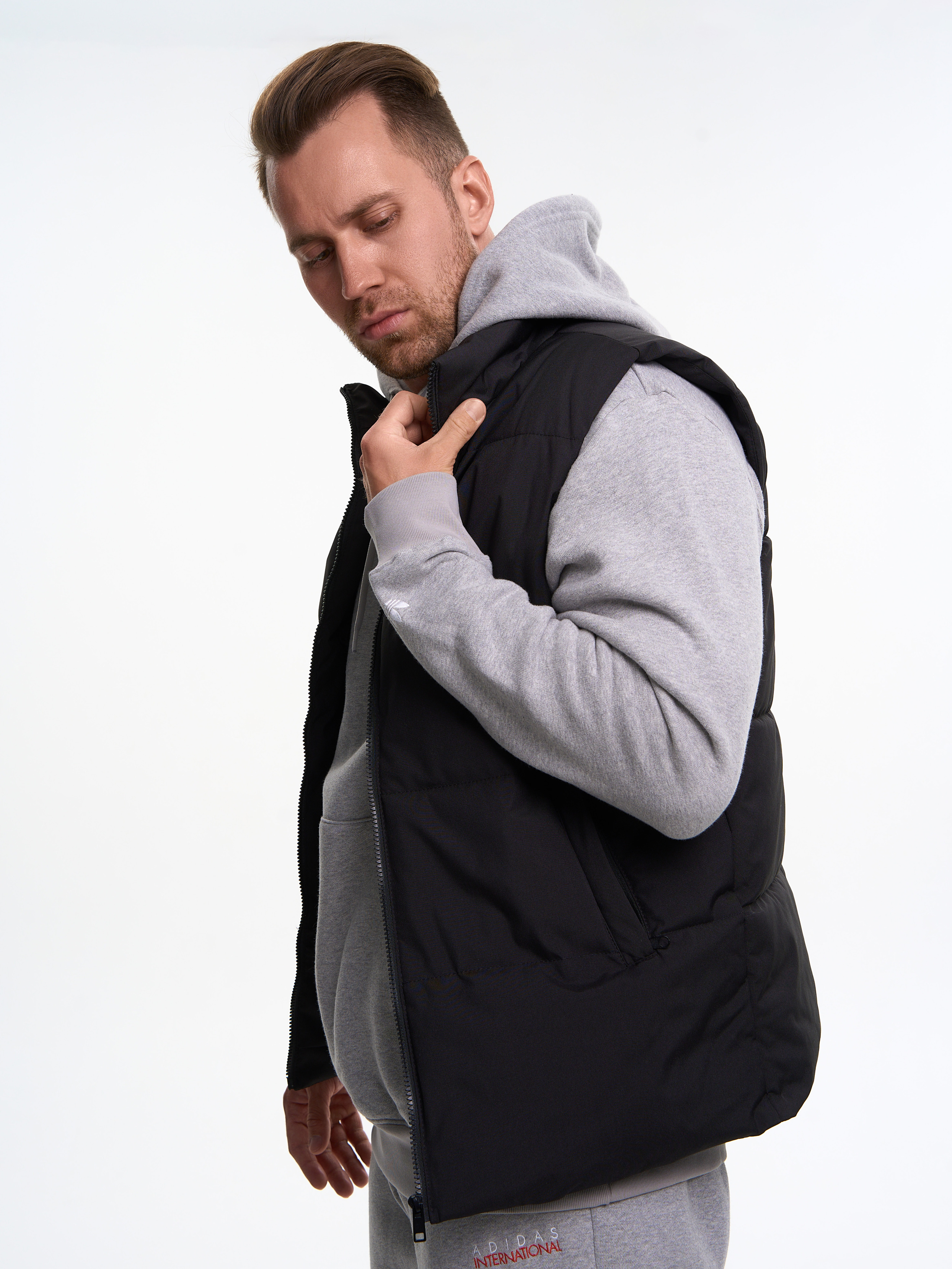 Съемка для WB «Мужские желетки». Портретный и Контент фотограф Григорий Семенов (Grifon) в Ижевске