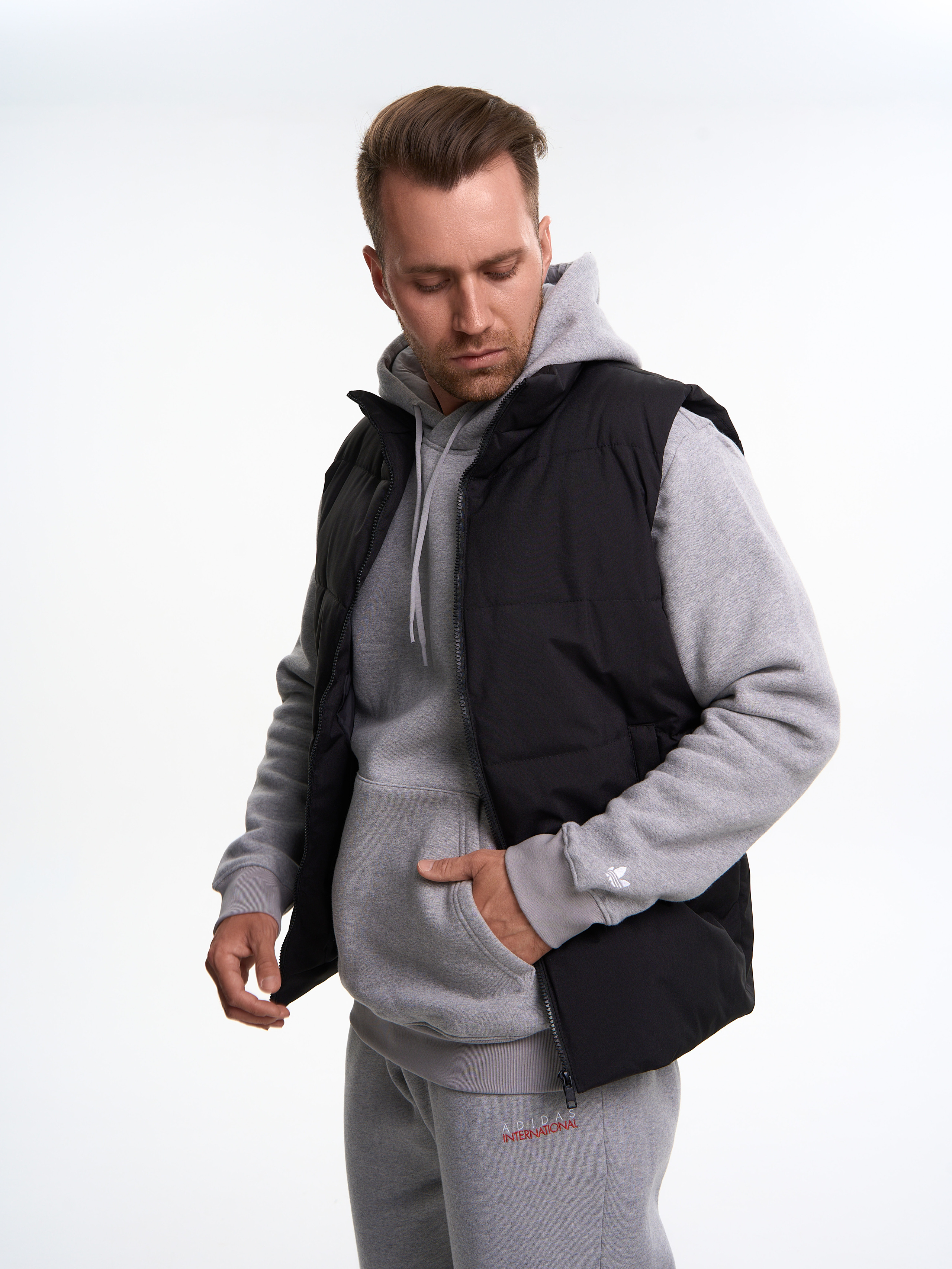 Съемка для WB «Мужские желетки». Портретный и Контент фотограф Григорий Семенов (Grifon) в Ижевске