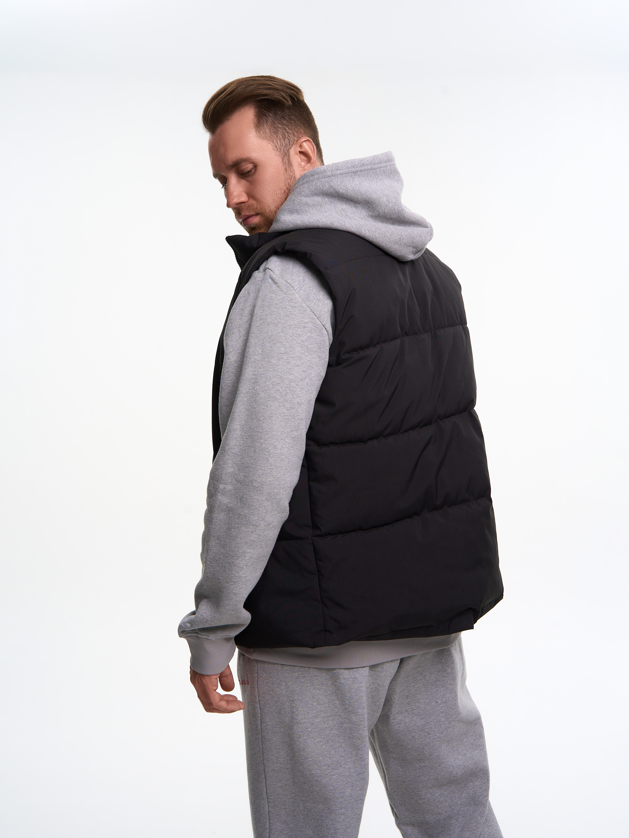 Съемка для WB «Мужские желетки». Портретный и Контент фотограф Григорий Семенов (Grifon) в Ижевске