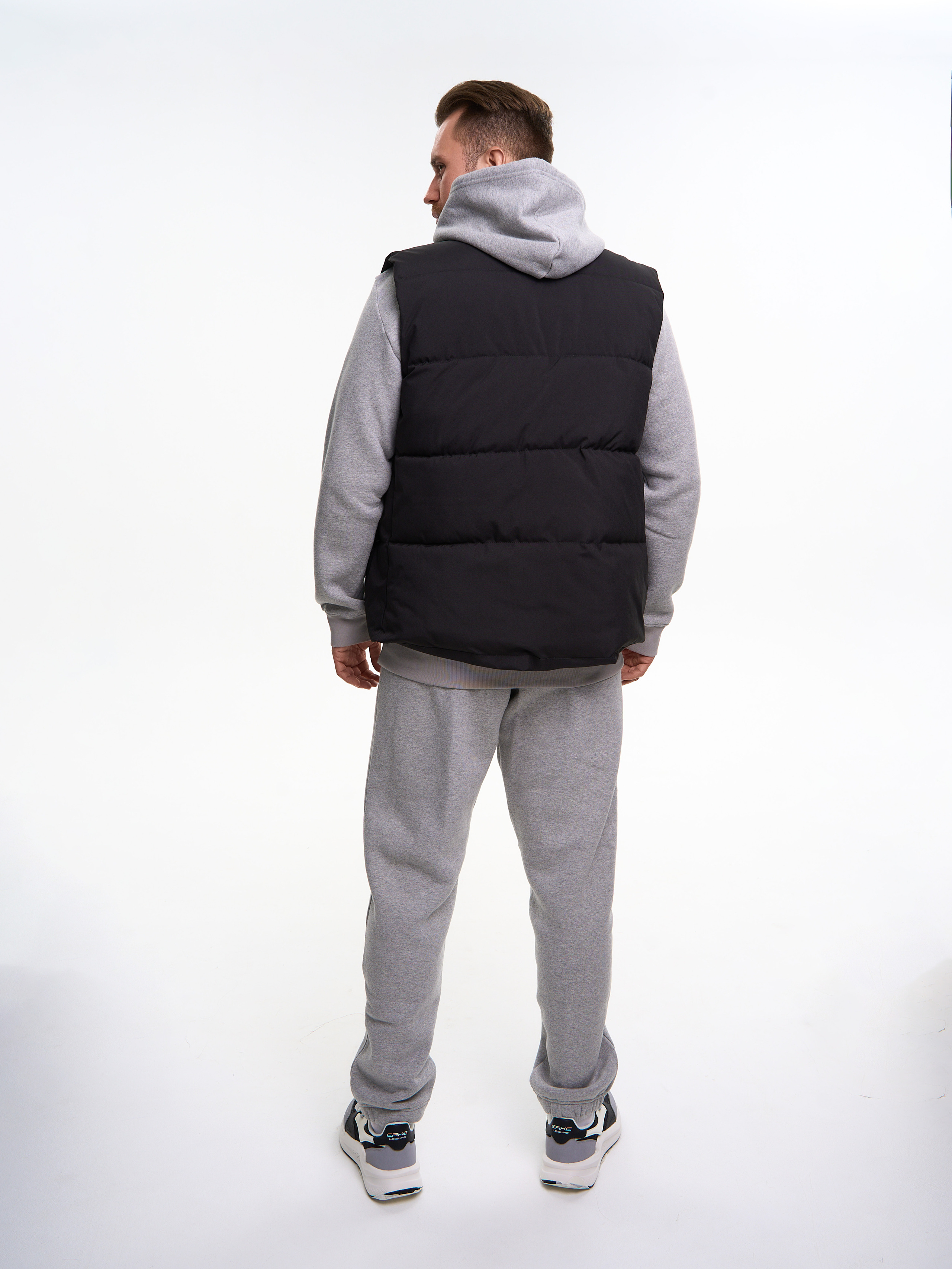 Съемка для WB «Мужские желетки». Портретный и Контент фотограф Григорий Семенов (Grifon) в Ижевске