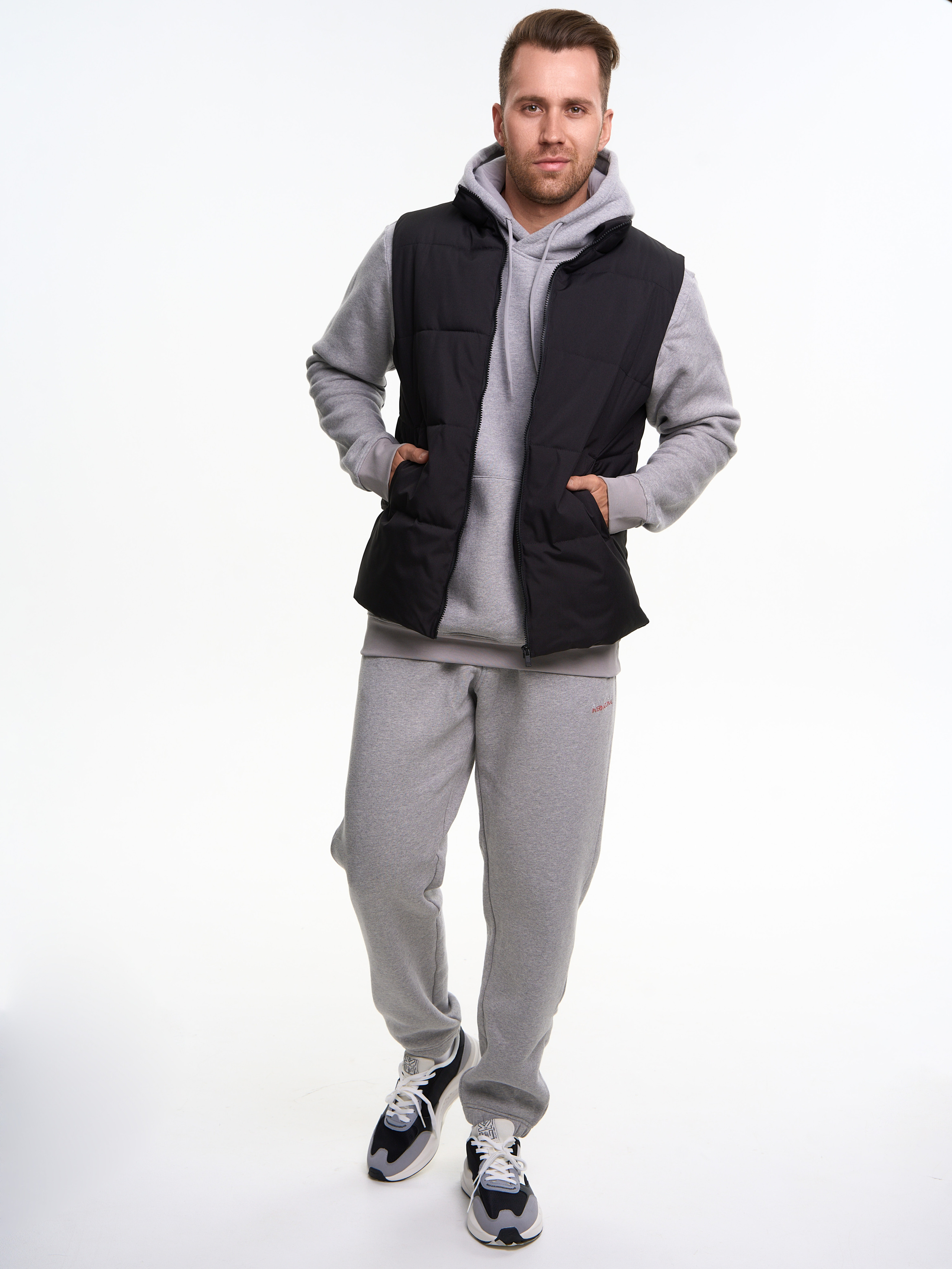 Съемка для WB «Мужские желетки». Портретный и Контент фотограф Григорий Семенов (Grifon) в Ижевске