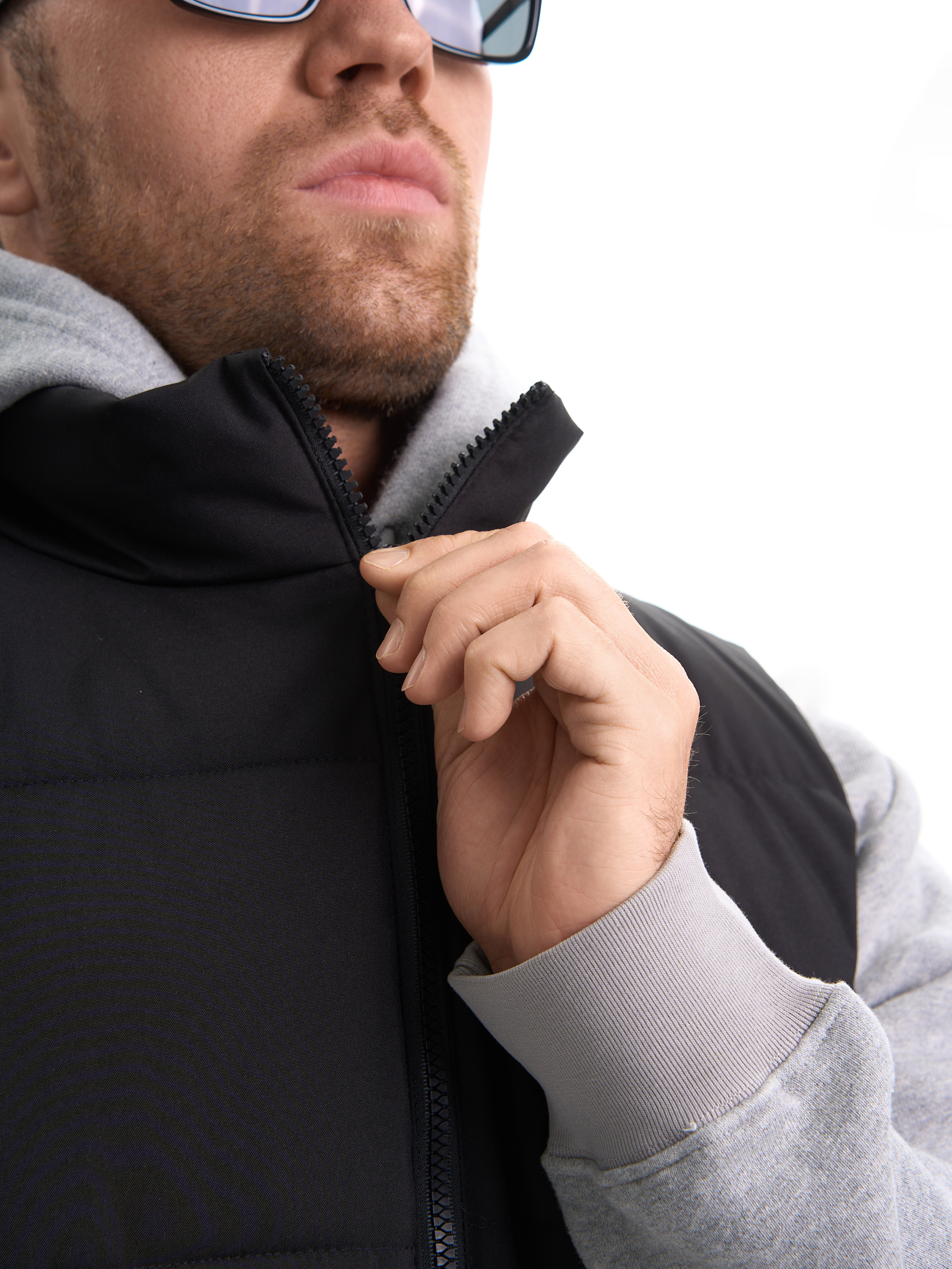 Съемка для WB «Мужские желетки». Портретный и Контент фотограф Григорий Семенов (Grifon) в Ижевске