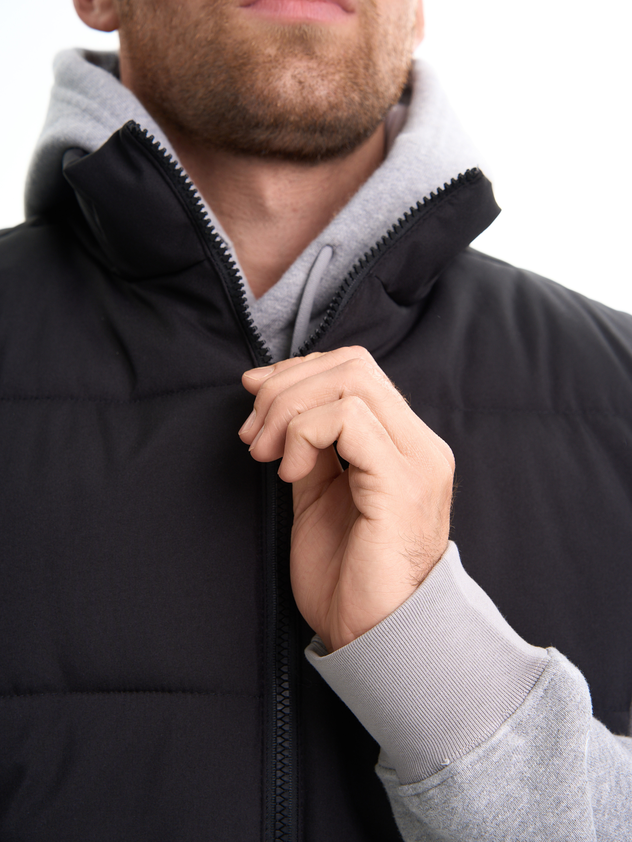 Съемка для WB «Мужские желетки». Портретный и Контент фотограф Григорий Семенов (Grifon) в Ижевске