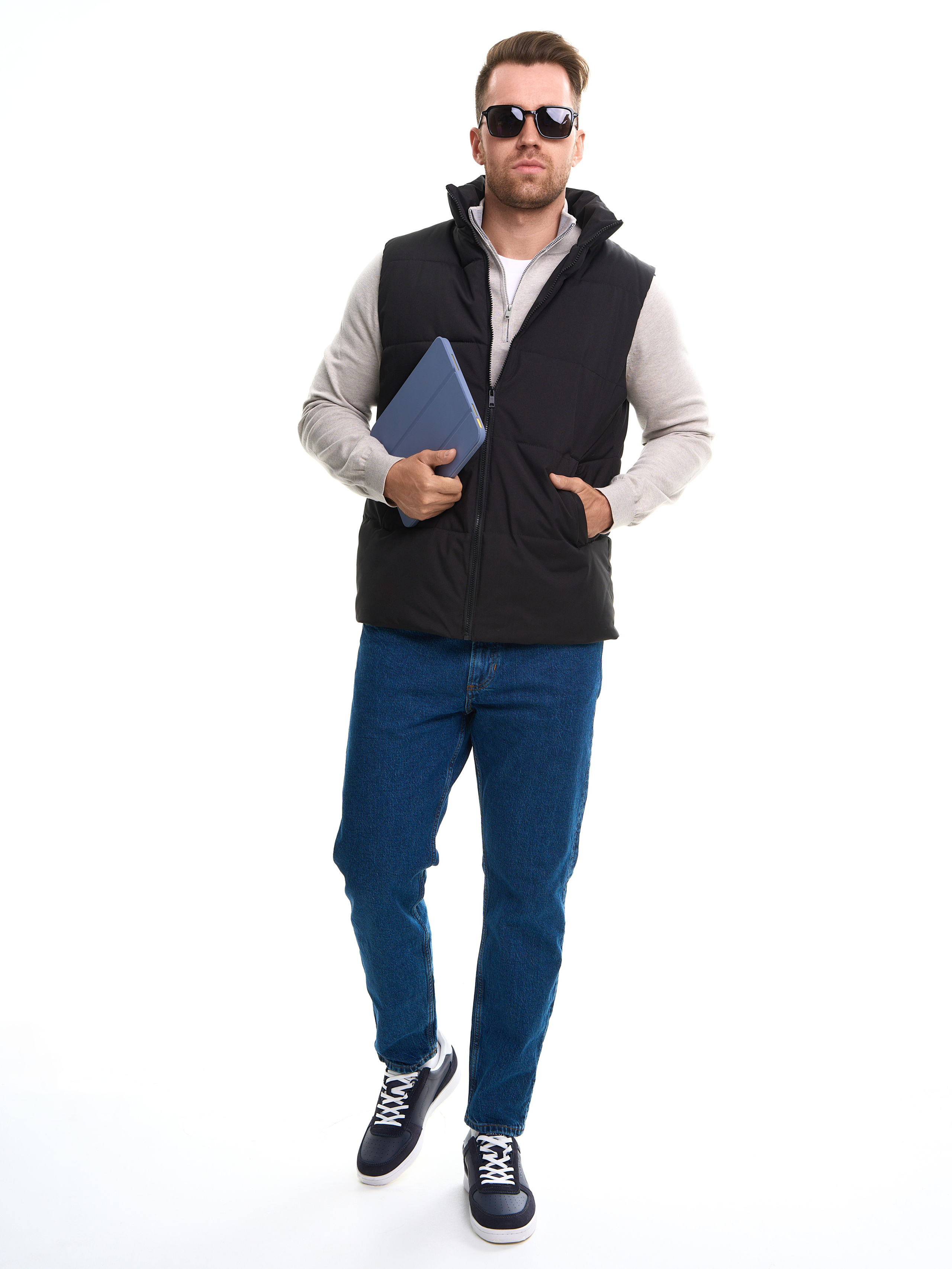 Съемка для WB «Мужские желетки». Портретный и Контент фотограф Григорий Семенов (Grifon) в Ижевске