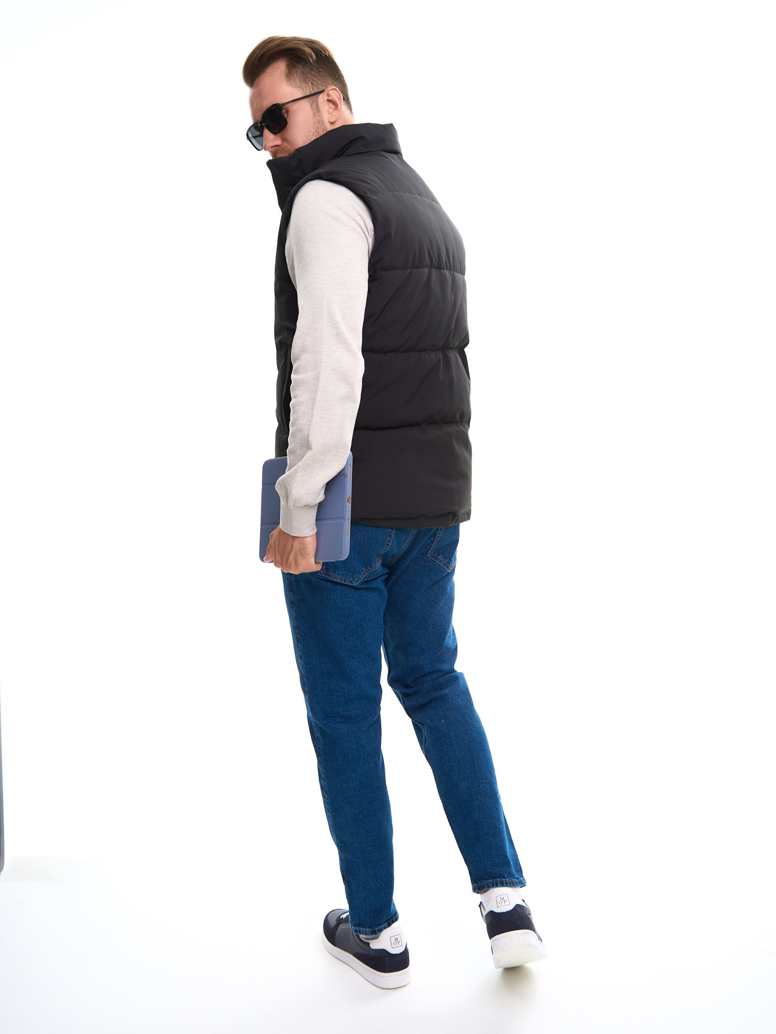 Съемка для WB «Мужские желетки». Портретный и Контент фотограф Григорий Семенов (Grifon) в Ижевске