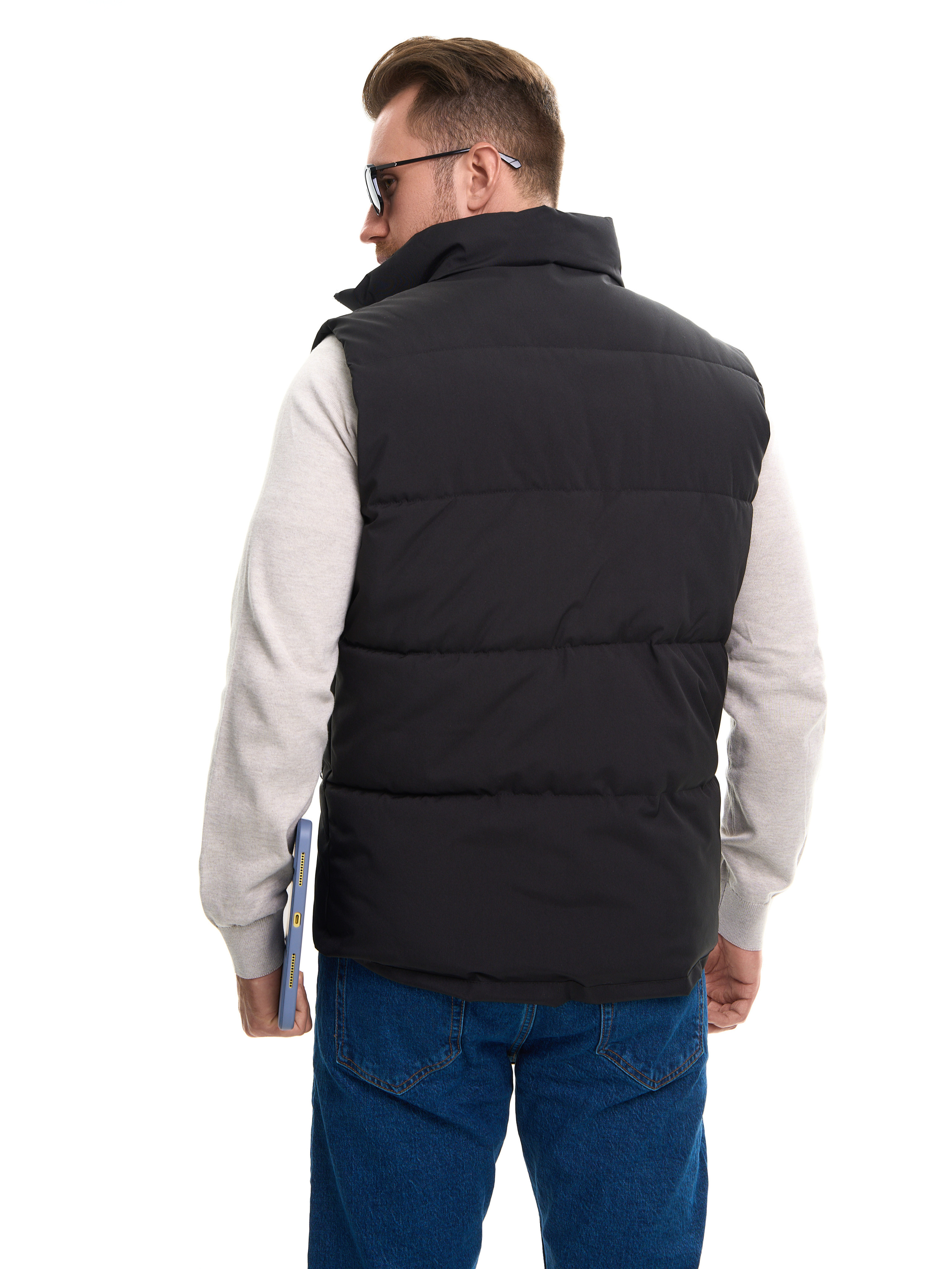 Съемка для WB «Мужские желетки». Портретный и Контент фотограф Григорий Семенов (Grifon) в Ижевске